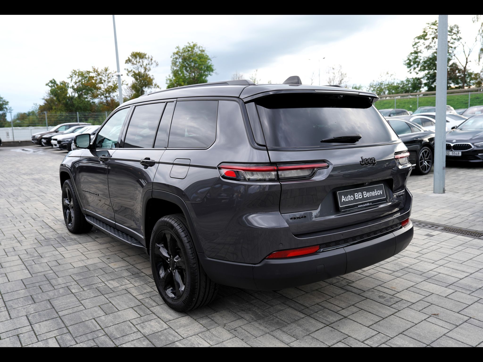 Jeep Grand Cherokee, 3.6i V6 Long Limited/4x4/300PS - fotka 4