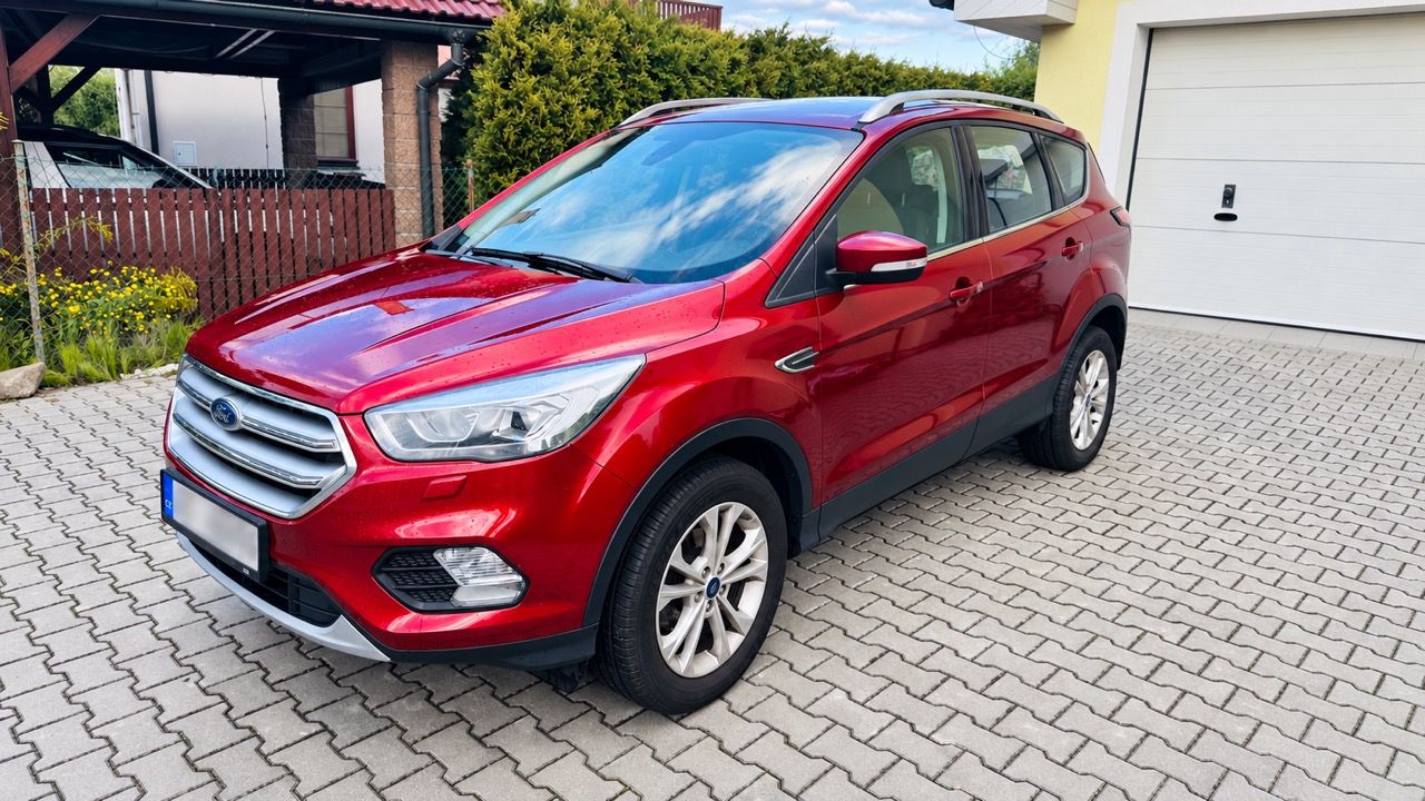 Ford Kuga, 1.5 EcoB, 1.majitel, 91 tis. - fotka 2
