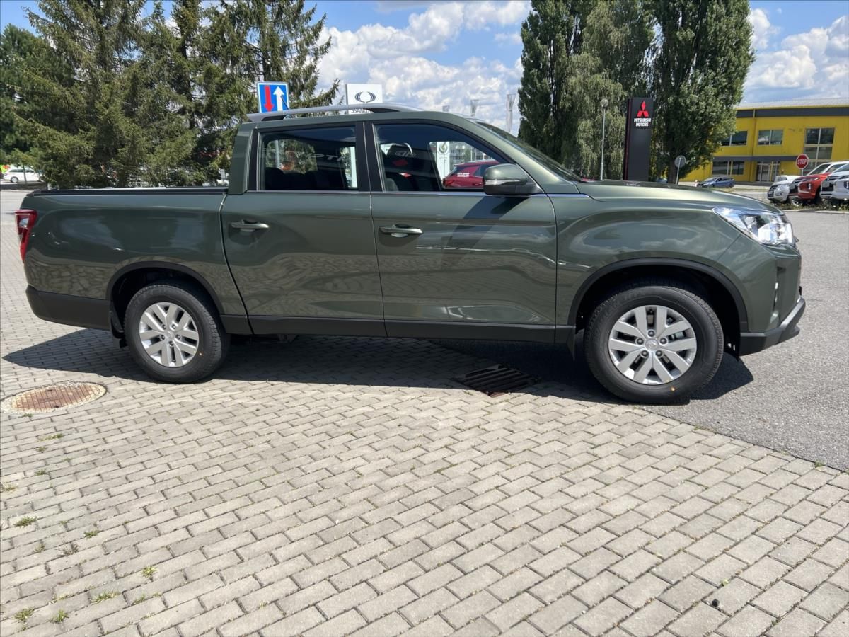 KGM Musso Grand, 2.2 E-XDI STYLE 4WD 6MT - fotka 4