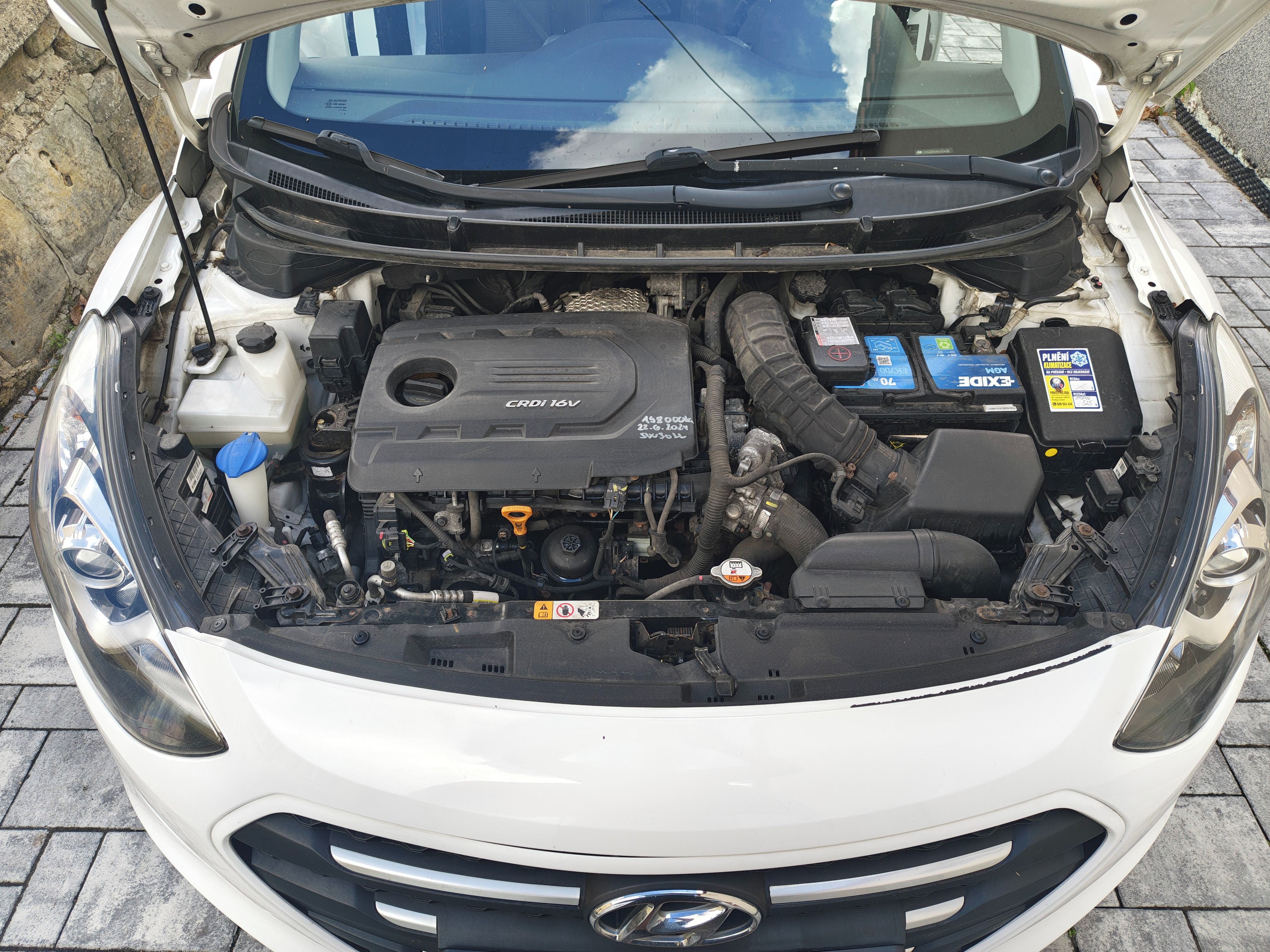Hyundai i30, Hyundai i30 kombi 1.6 CRDi 81k - fotka 6