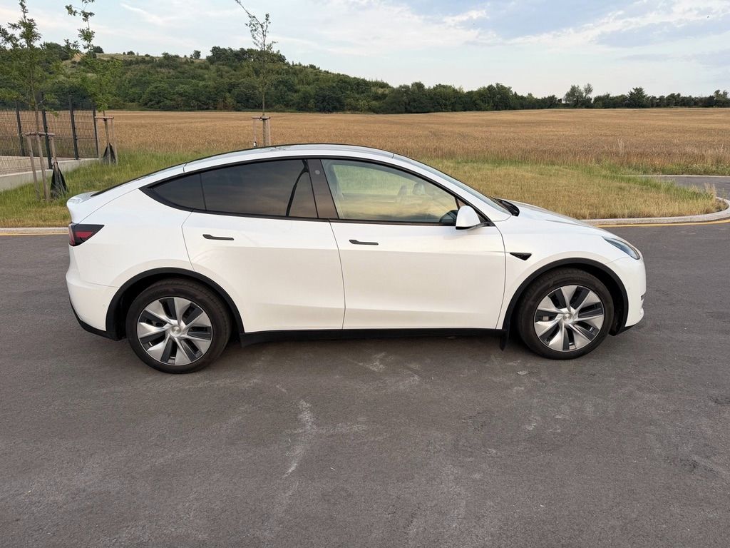 Tesla Model Y, Long Range 4WD, SoH 91% - fotka 6