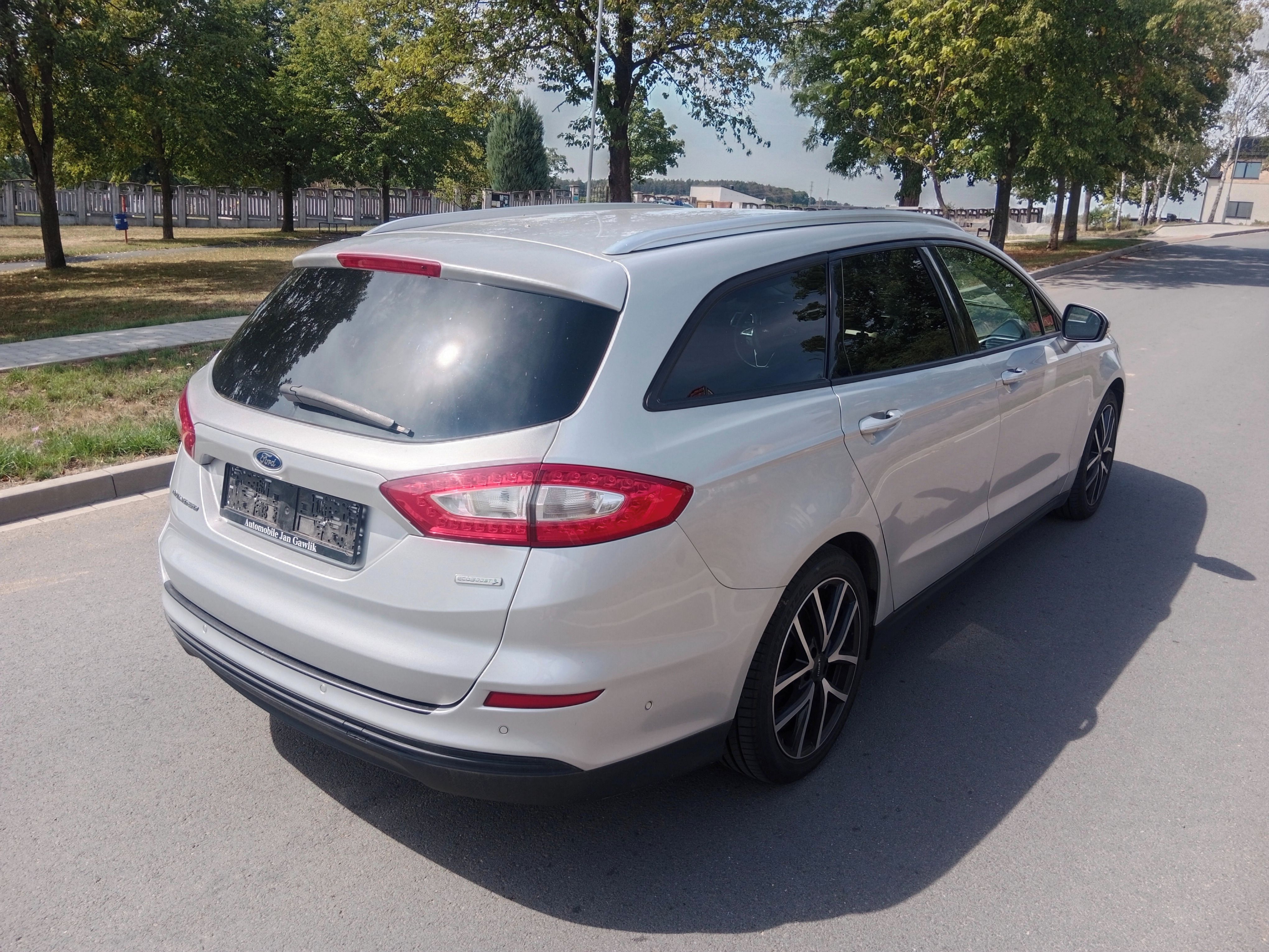 Ford Mondeo, 1.5 ecoboost, servisováno - fotka 4