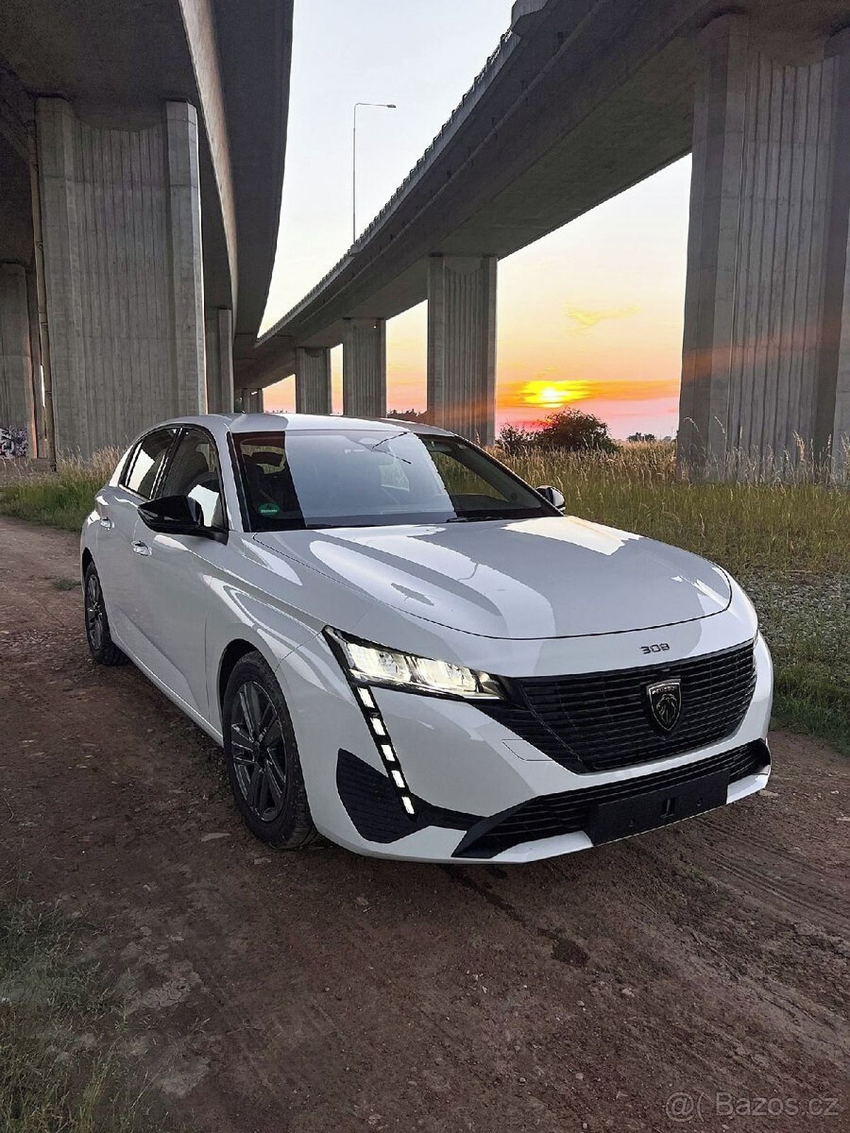 Peugeot 308, Peugeot 308 III  1.2  96kW