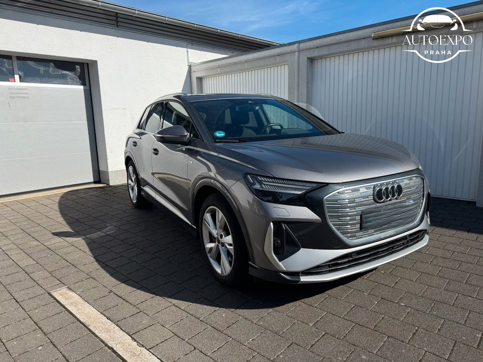 Audi Q4, e-tron 40 S line*PANO*MATRIX