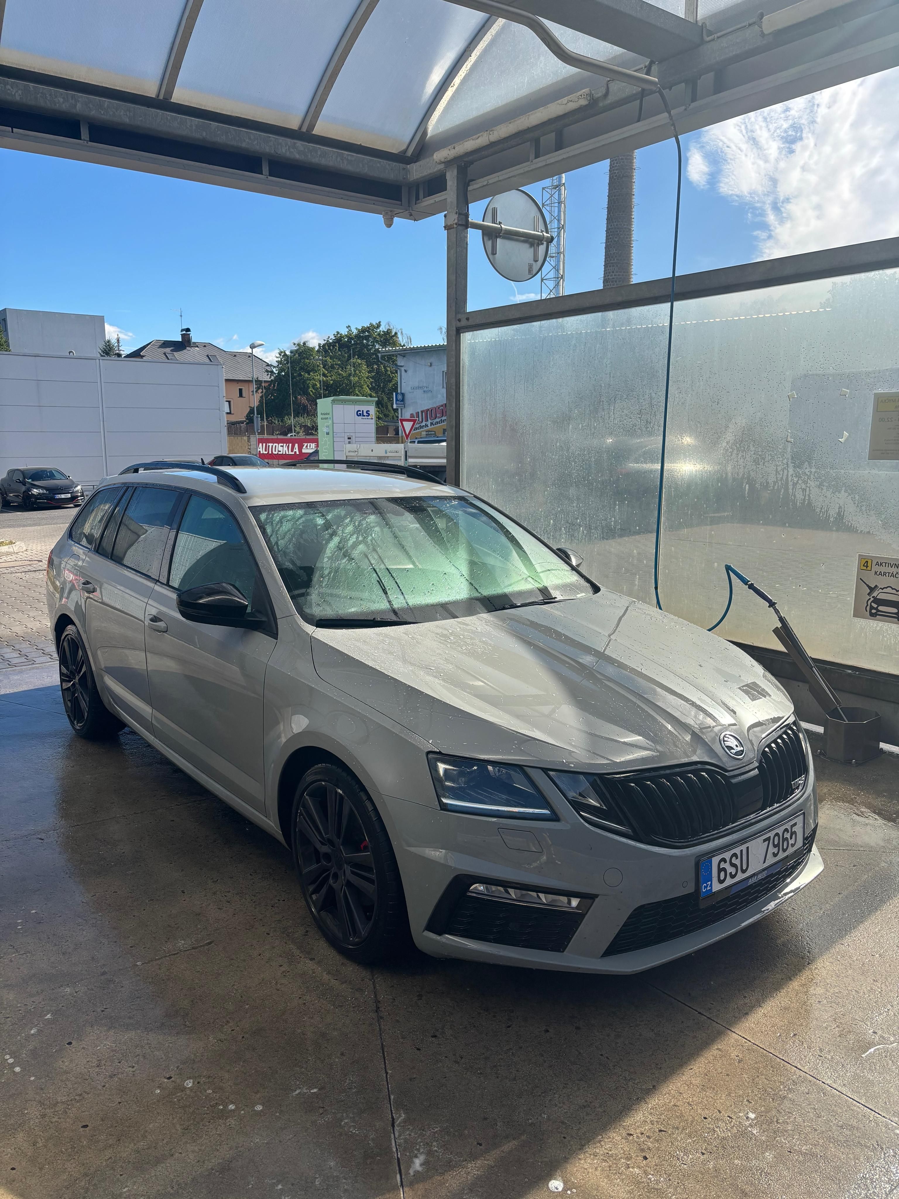 Škoda Octavia, 2.0 TDI - fotka 3