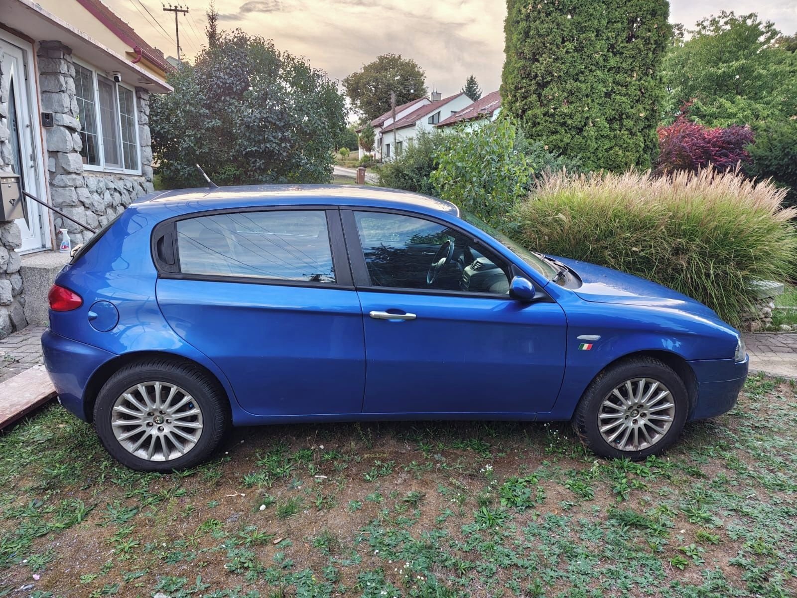 Alfa Romeo 147, 1.6 TS 2008 - Servisováno - fotka 3