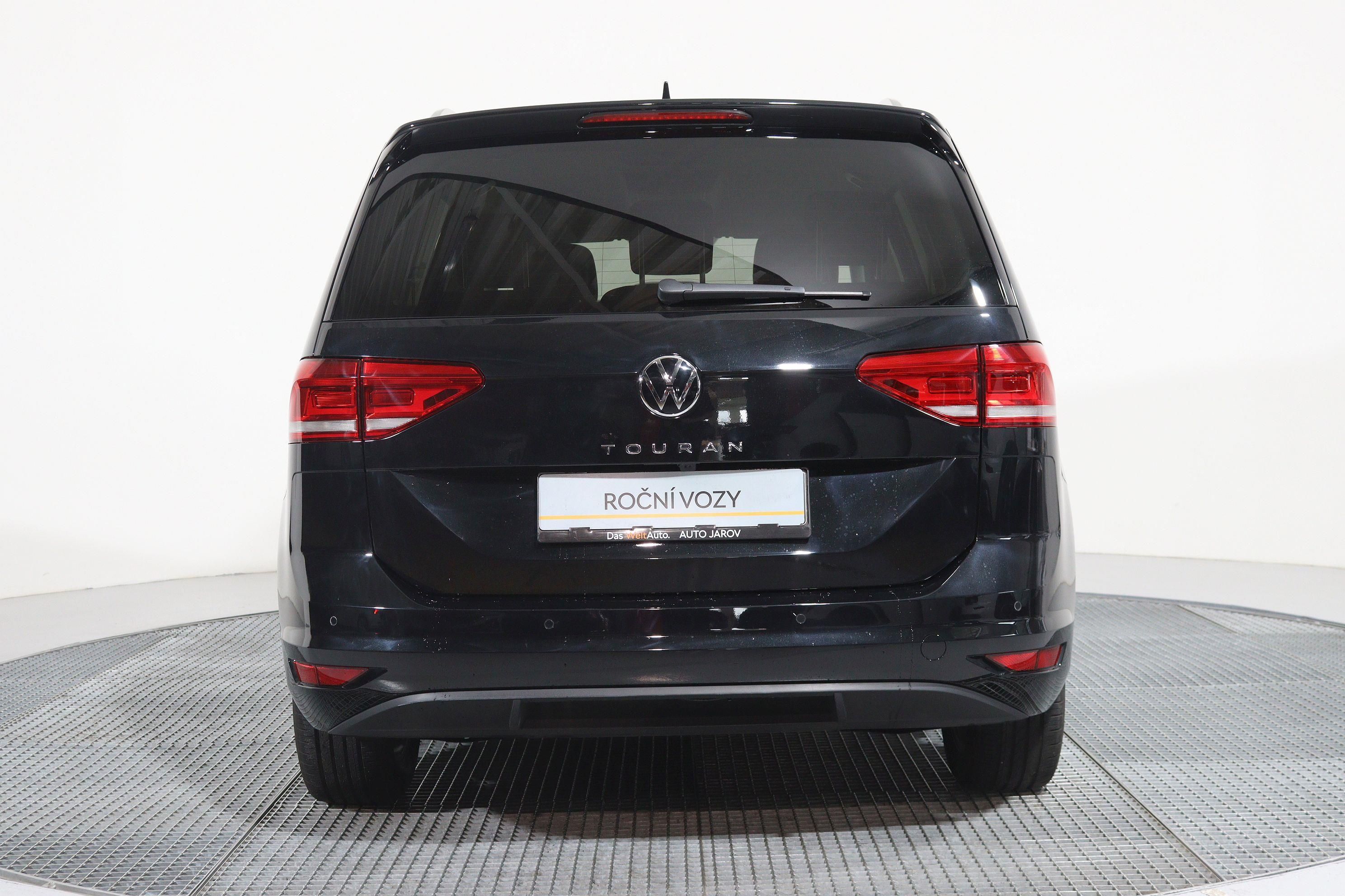 Volkswagen Touran, Love 1,5TSI 110kW 7DSG/ TAŽNÉ - fotka 6