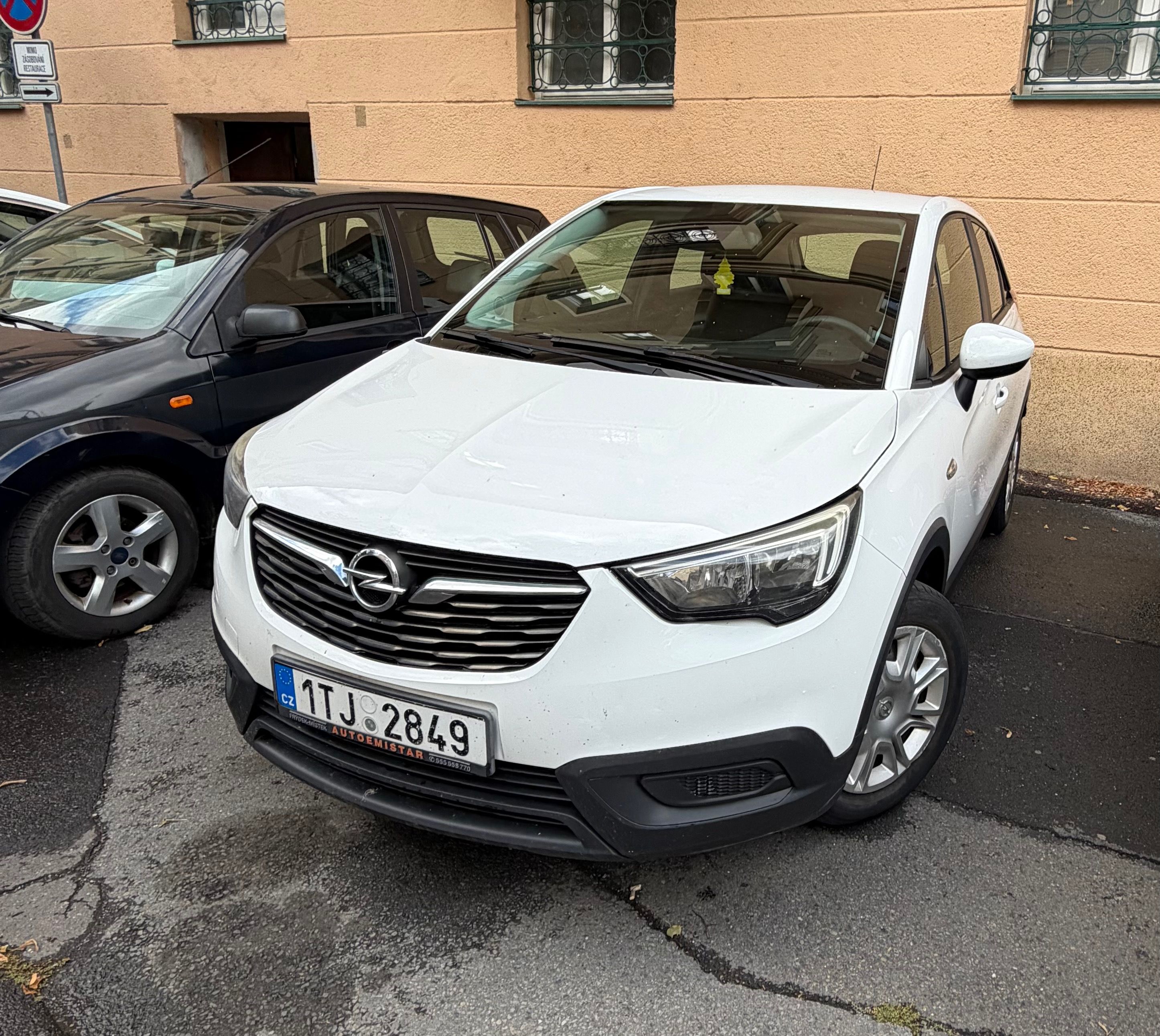 Opel Crossland X - fotka 2