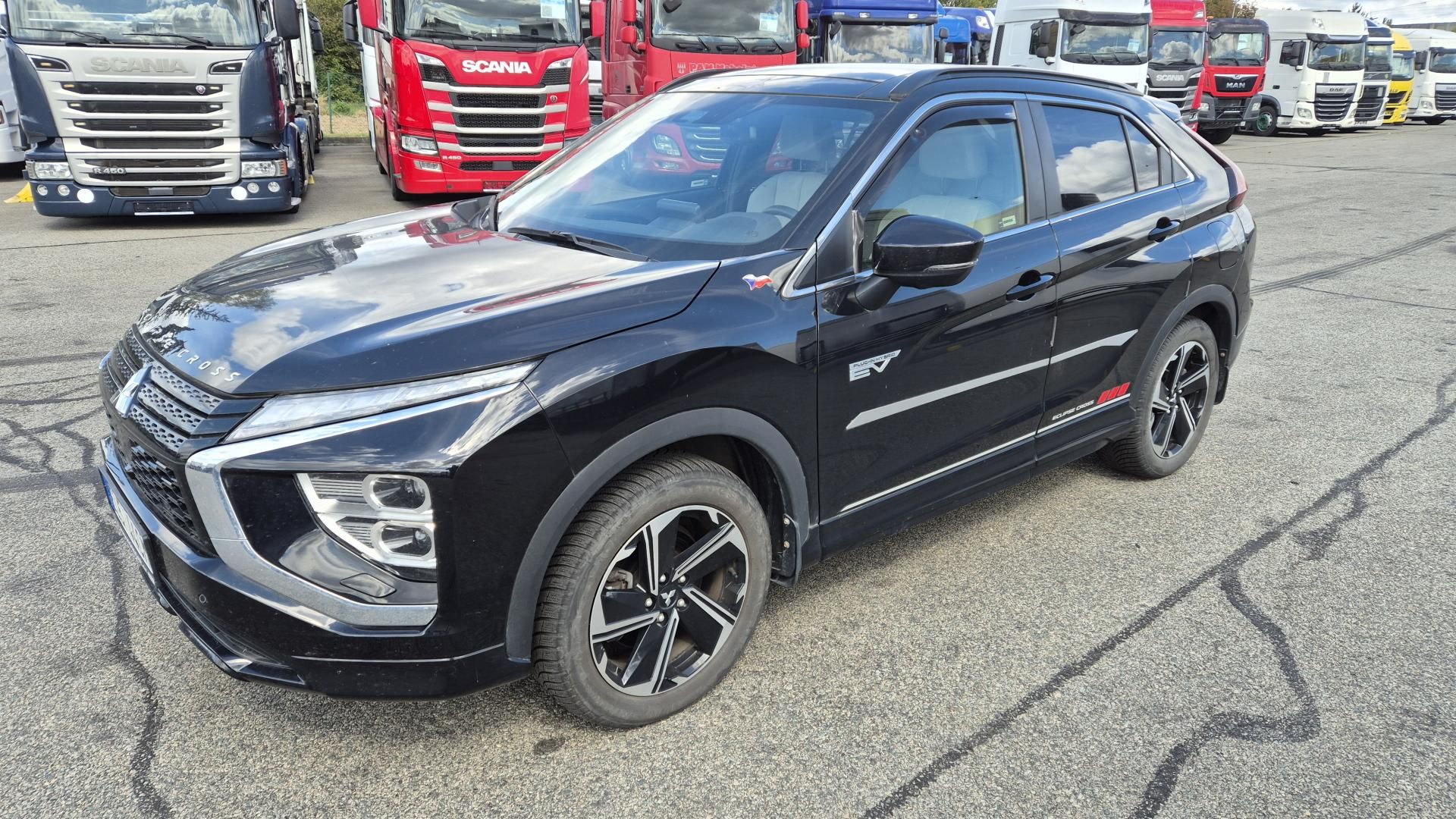 Mitsubishi Eclipse Cross, ECLIPSE CROSS 2,4 MIVEC PHEV 4 - fotka 2