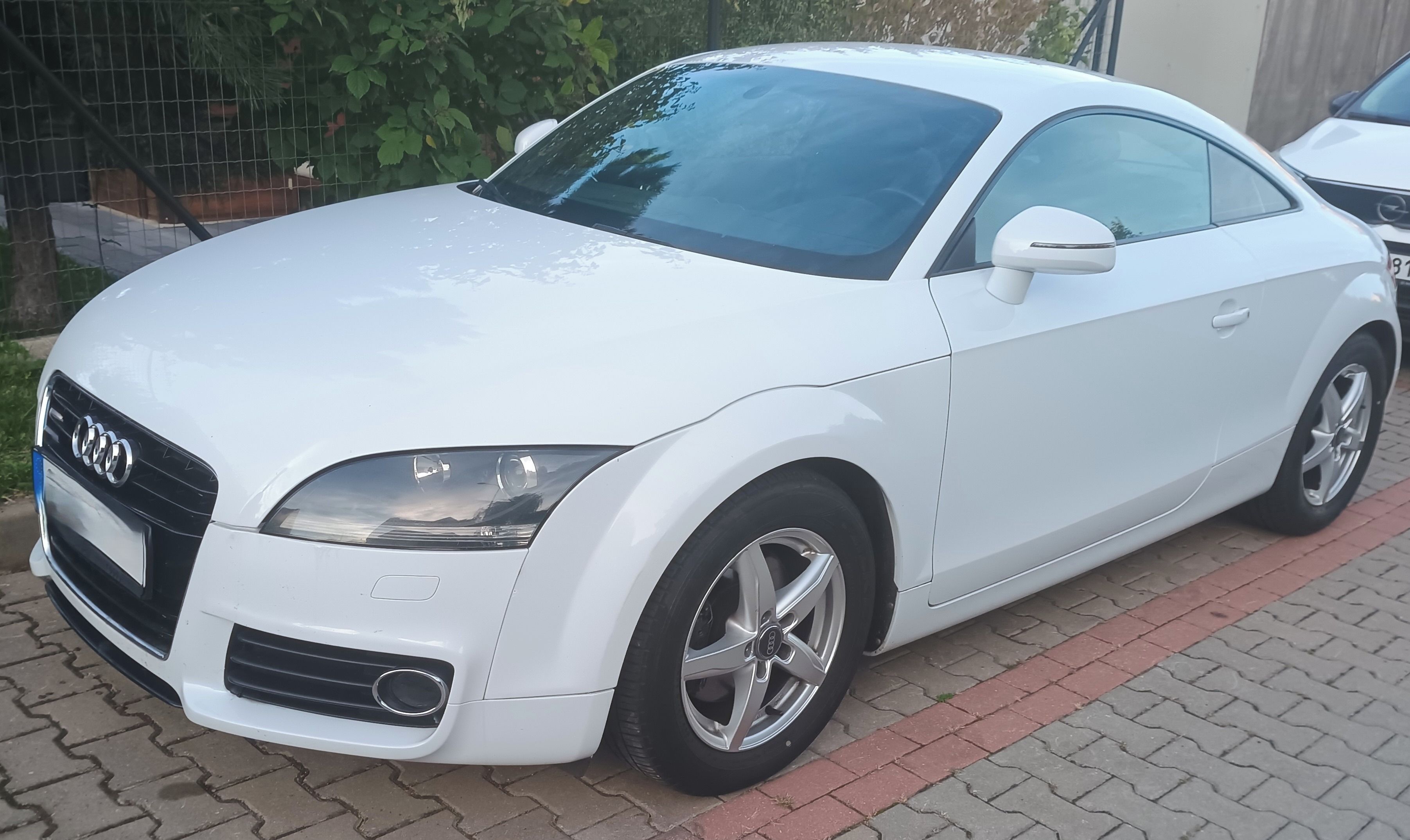 Audi TT, 2.0 TFSI 155 kW - radost řídit - fotka 2