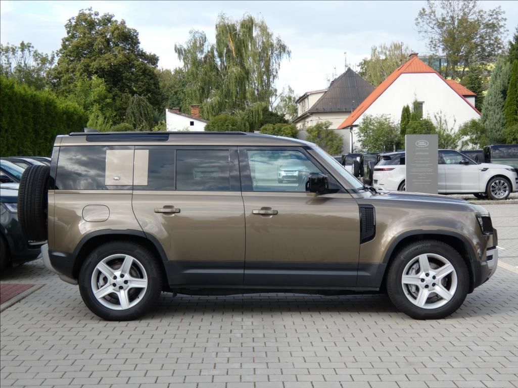 Land Rover Defender, 3,0 D300 110 SE,1.maj,ČR,DPH - fotka 6