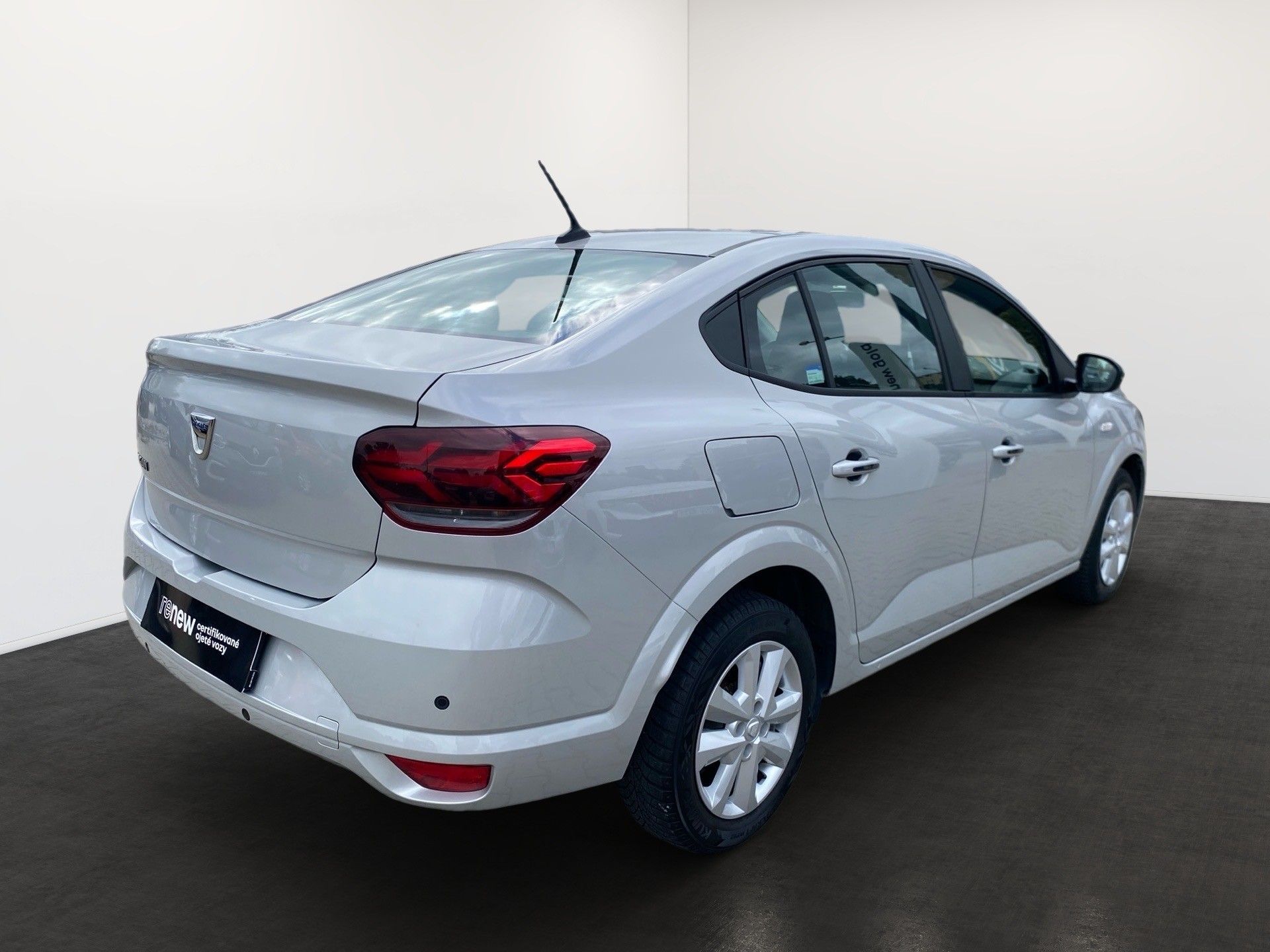 Dacia Logan, 1.0tce 67kw, LPG, ČR - fotka 4