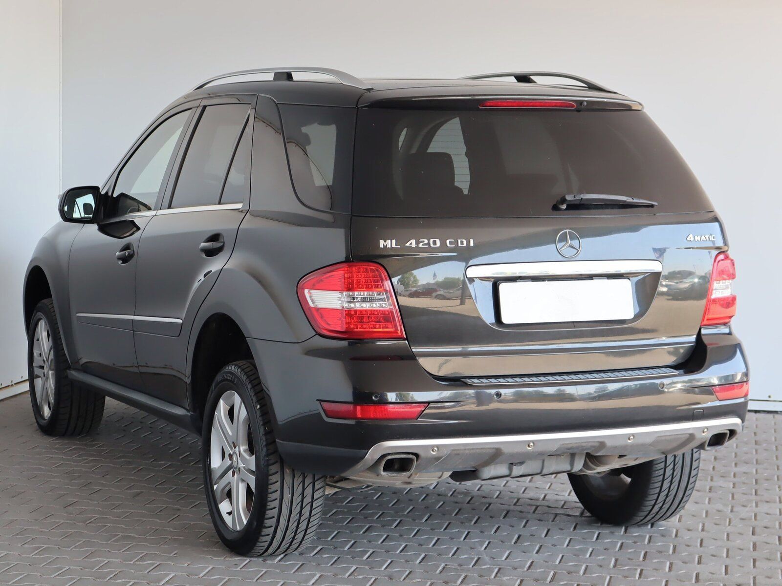 Mercedes-Benz Třídy M, ML 420 CDI, 4X4, Automat - fotka 4
