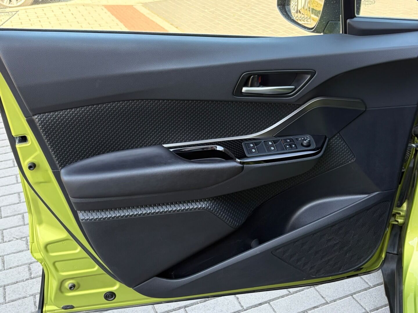 Toyota C-HR, 1.8 Hybrid Premium - fotka 5