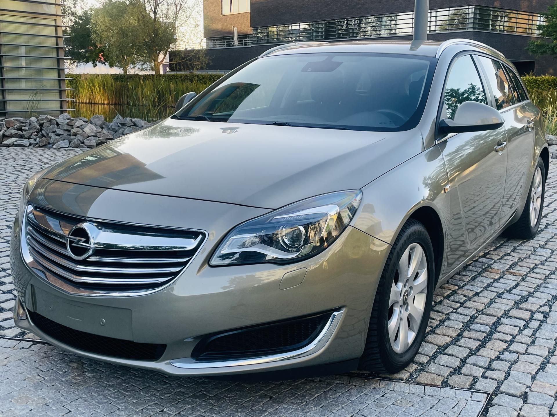 Opel Insignia, 2.0CDTi MANUÁL VÝHŘEV LED - fotka 4