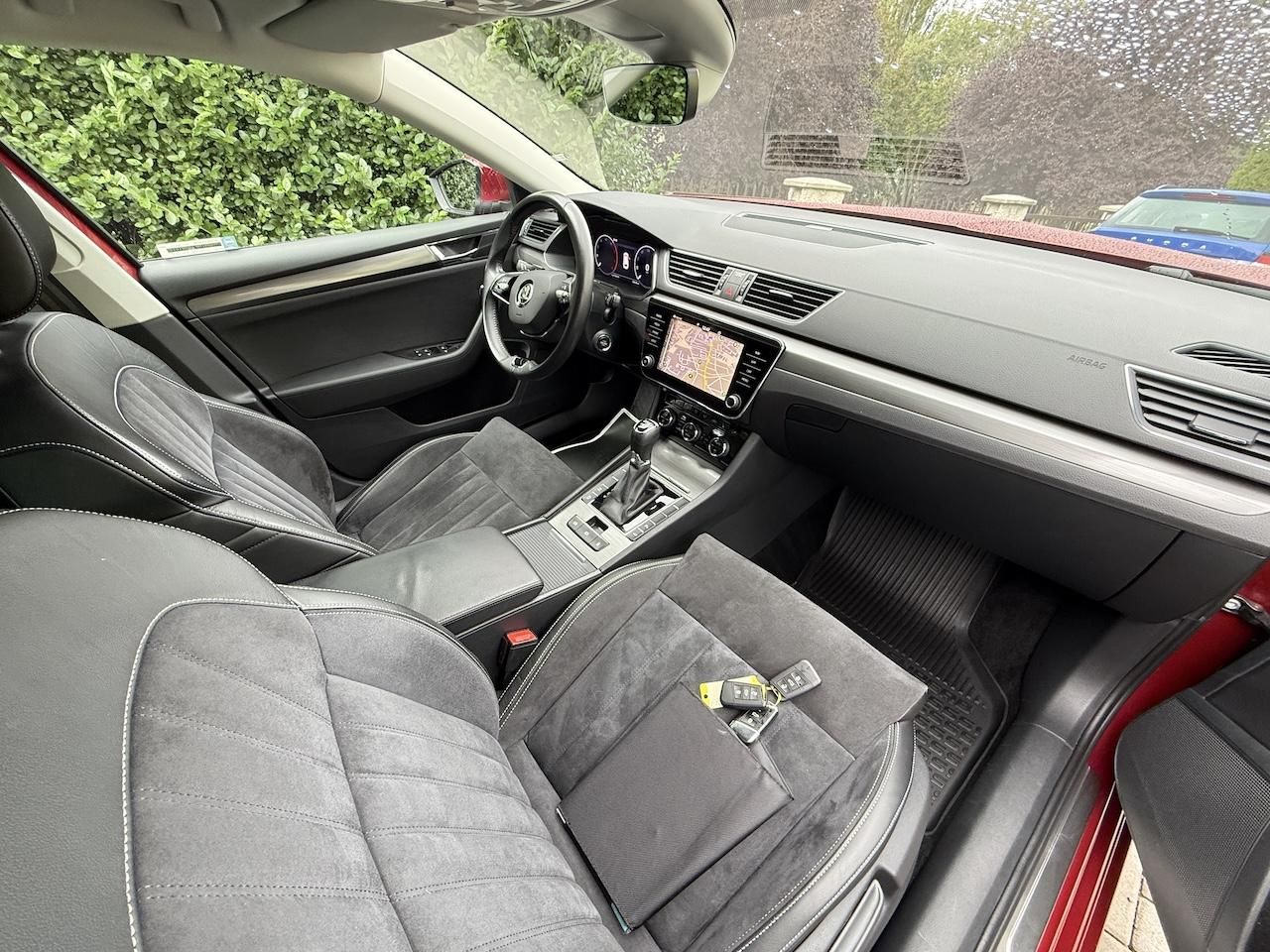 Škoda Superb, 2.0TDi 110kW STYLE DSG TAŽNÉ - fotka 4