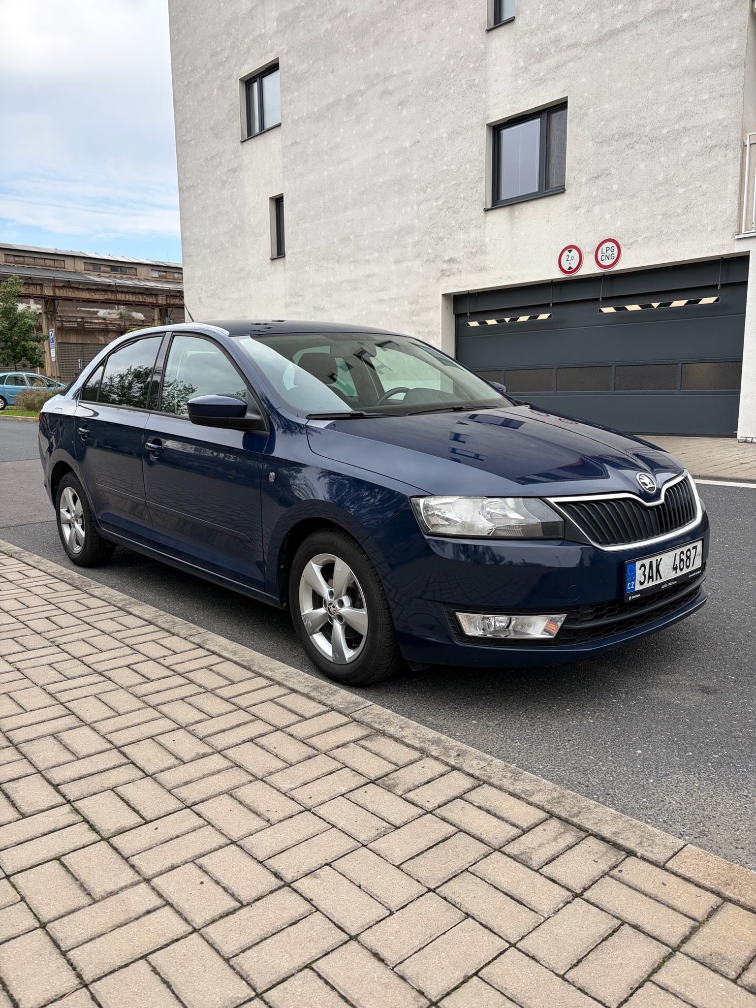 Škoda Rapid, 1.2 TSI, 1. maj., serv. kniha - fotka 4