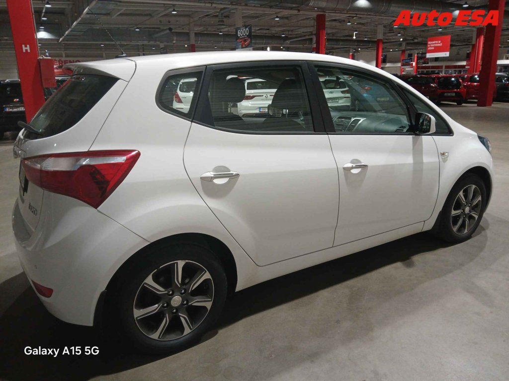 Hyundai ix20, 1.4 CRDI,ČR - fotka 2