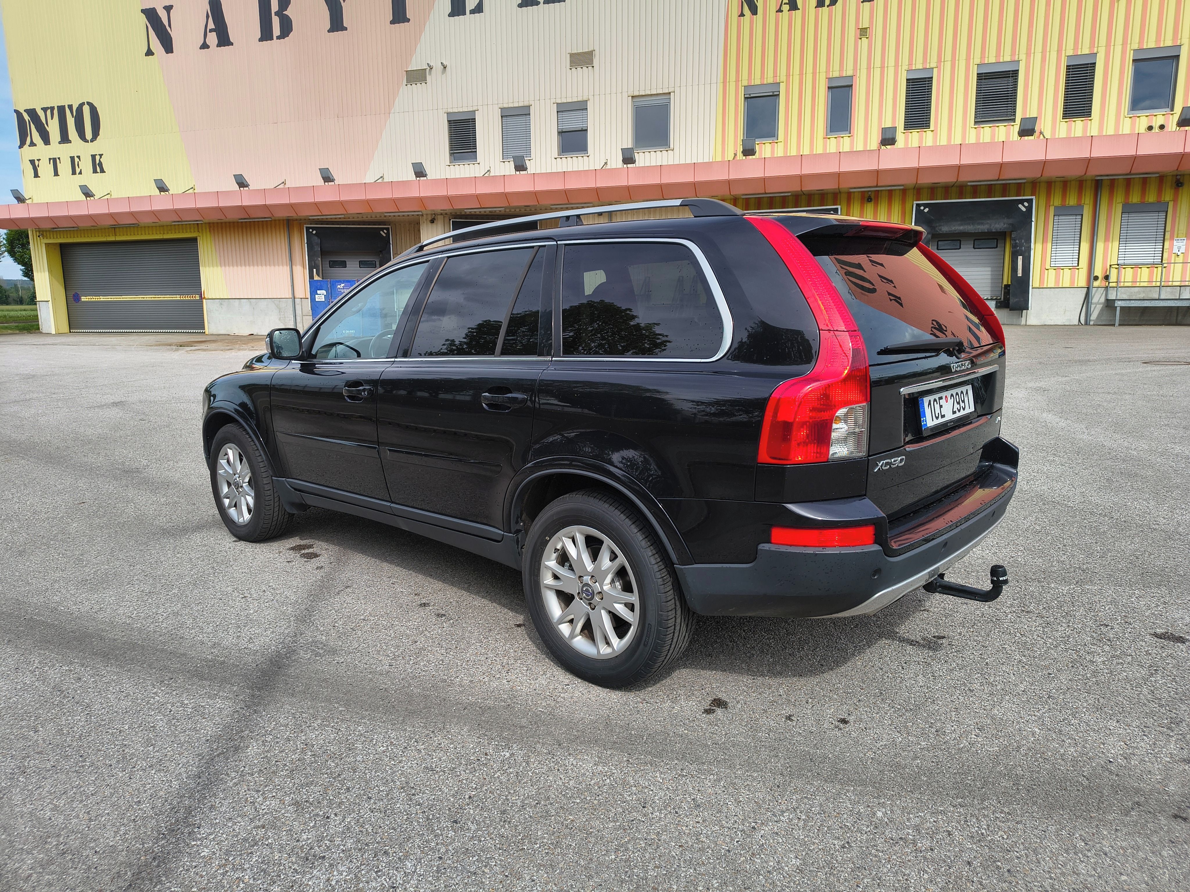 Volvo XC90, 2.4D 136KW - záruka / top stav - fotka 4