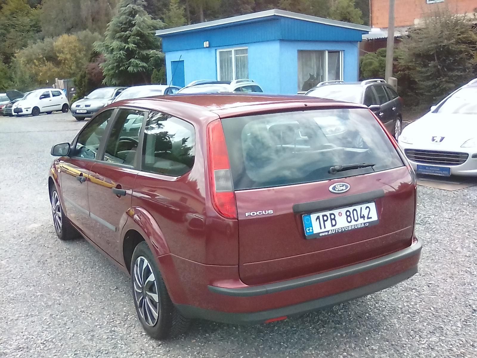 Ford Focus, 2.0i 16V combi, 2majitel - fotka 5