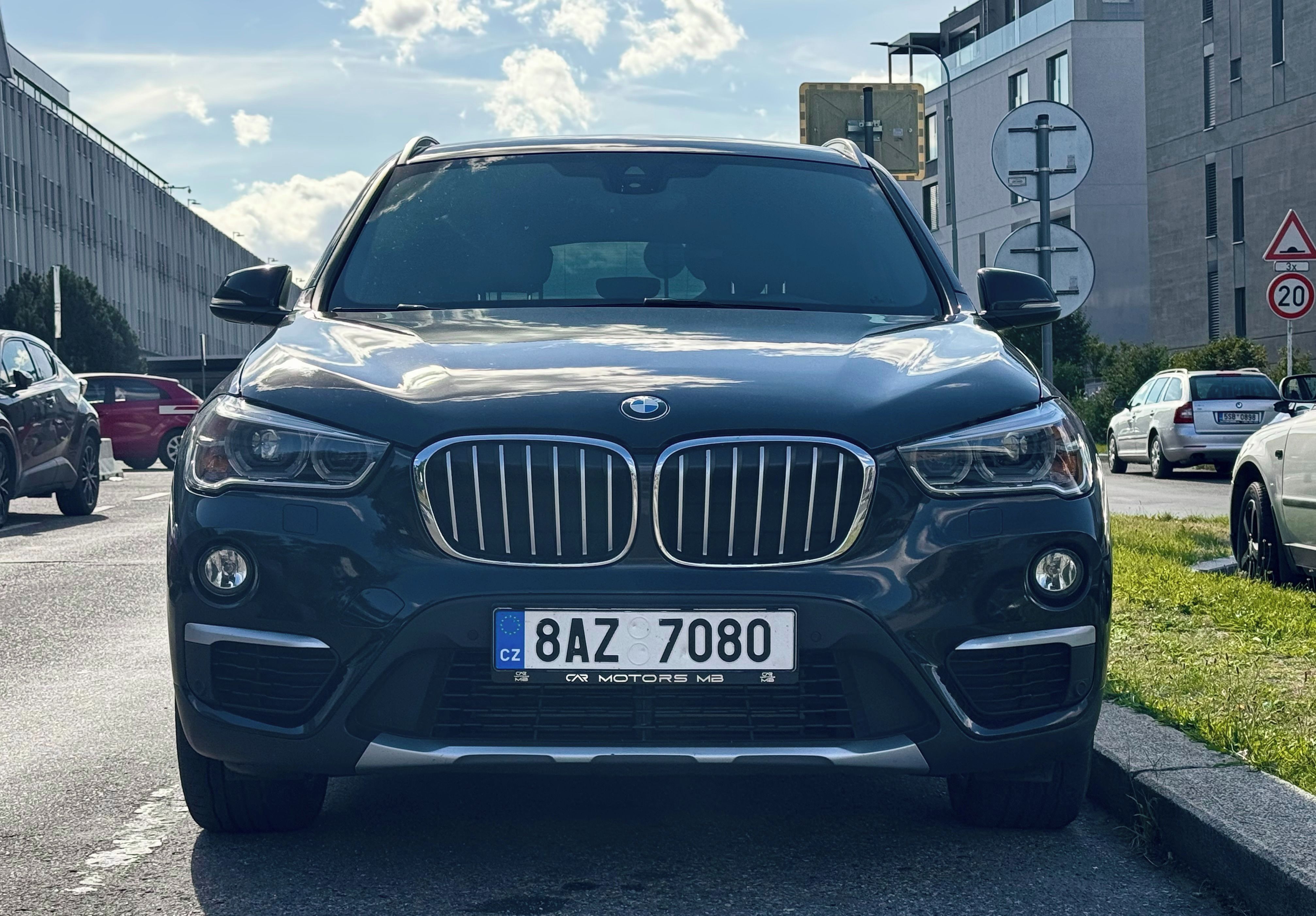 BMW X1, xDrive 20d - fotka 3