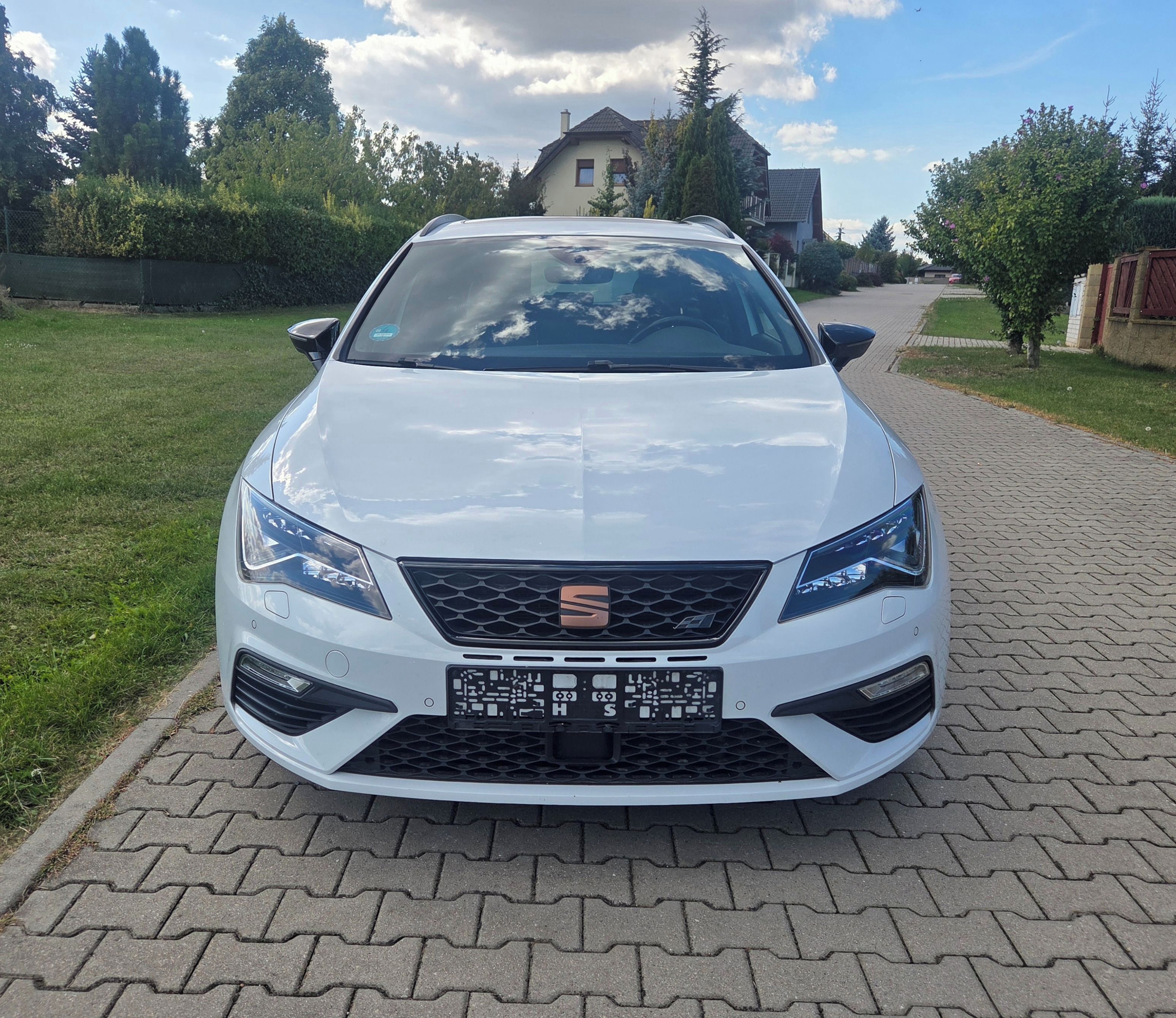 Seat Leon, Cupra 300 ST 4Drive - fotka 3