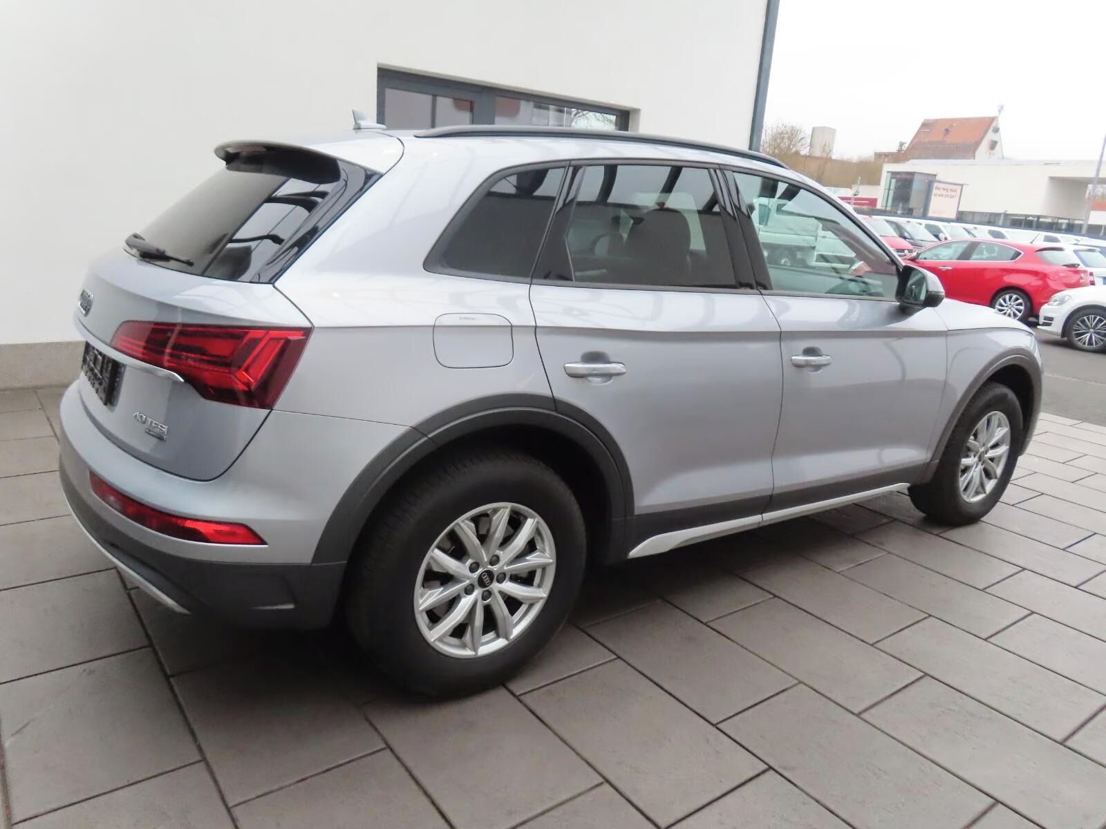 Audi Q5, 40 TFSI quattro S tronic*Kůže* - fotka 4