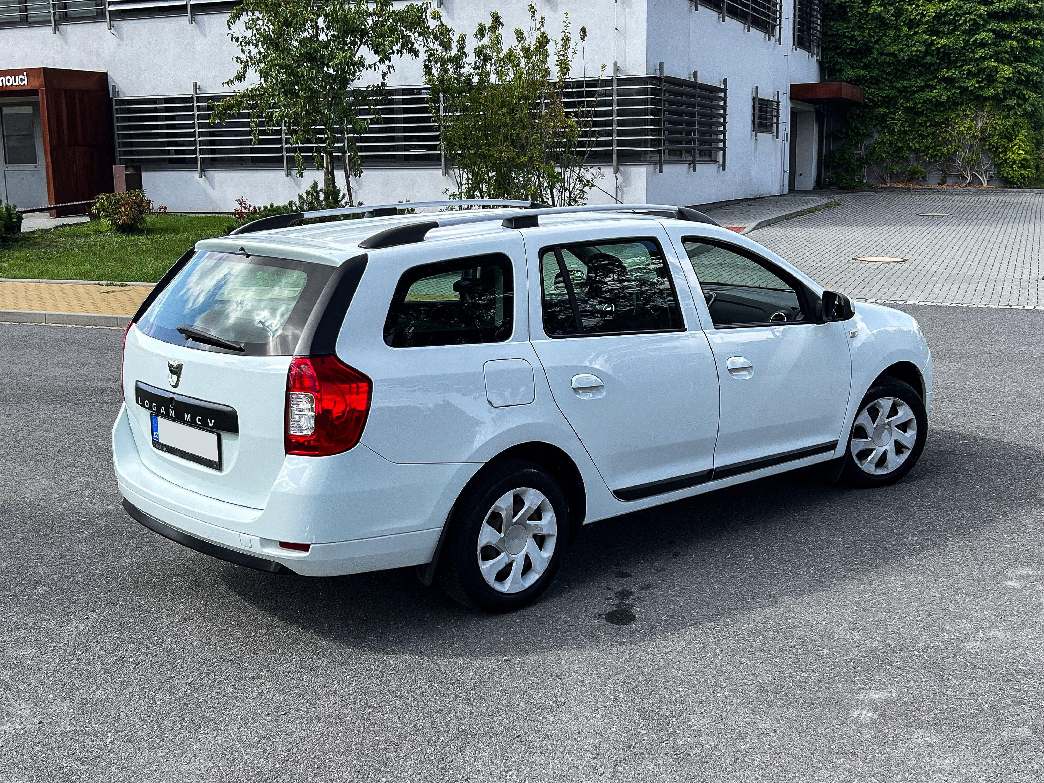 Dacia Logan, MCV, STK,původ ČR, servisováno - fotka 4