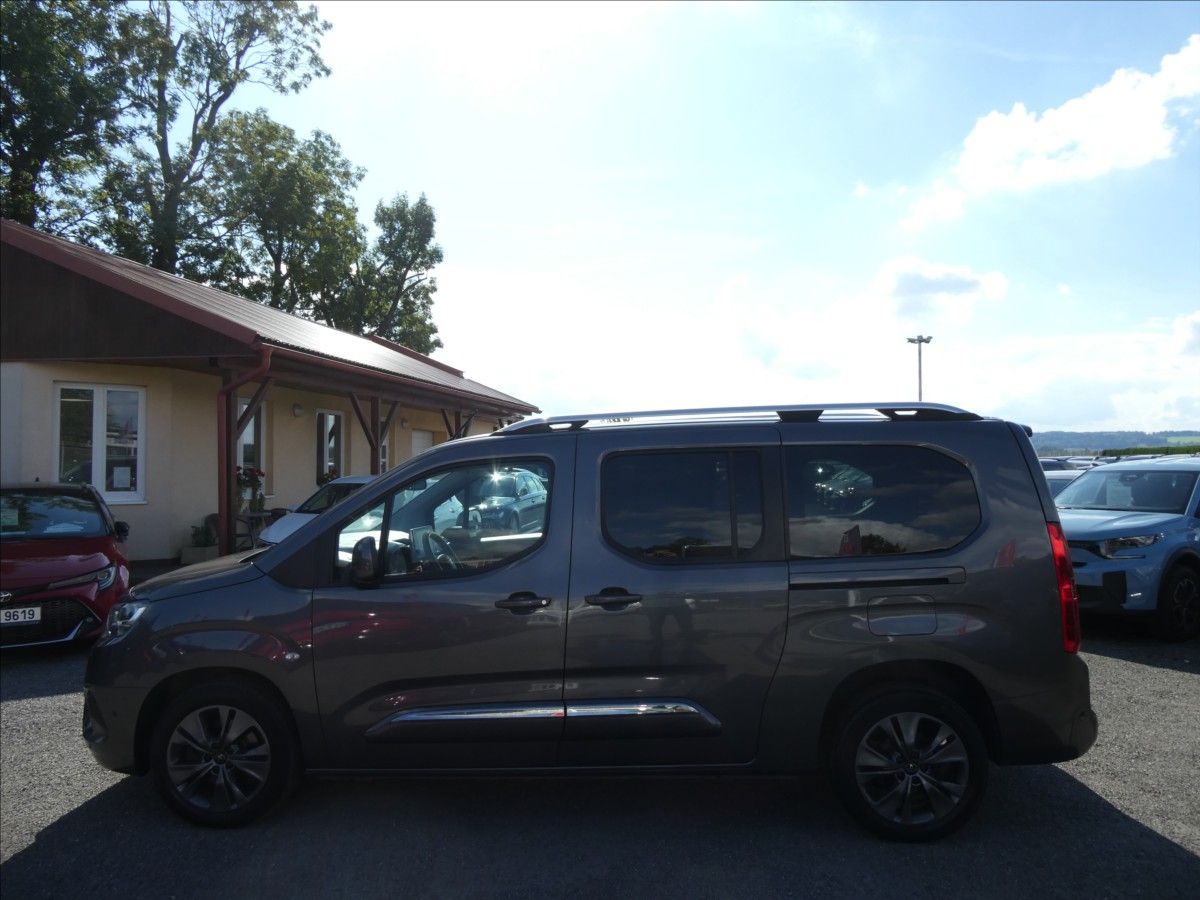 Toyota Proace City Verso, 1,2 T 96kW Long 7.míst,AT8,ČR - fotka 6