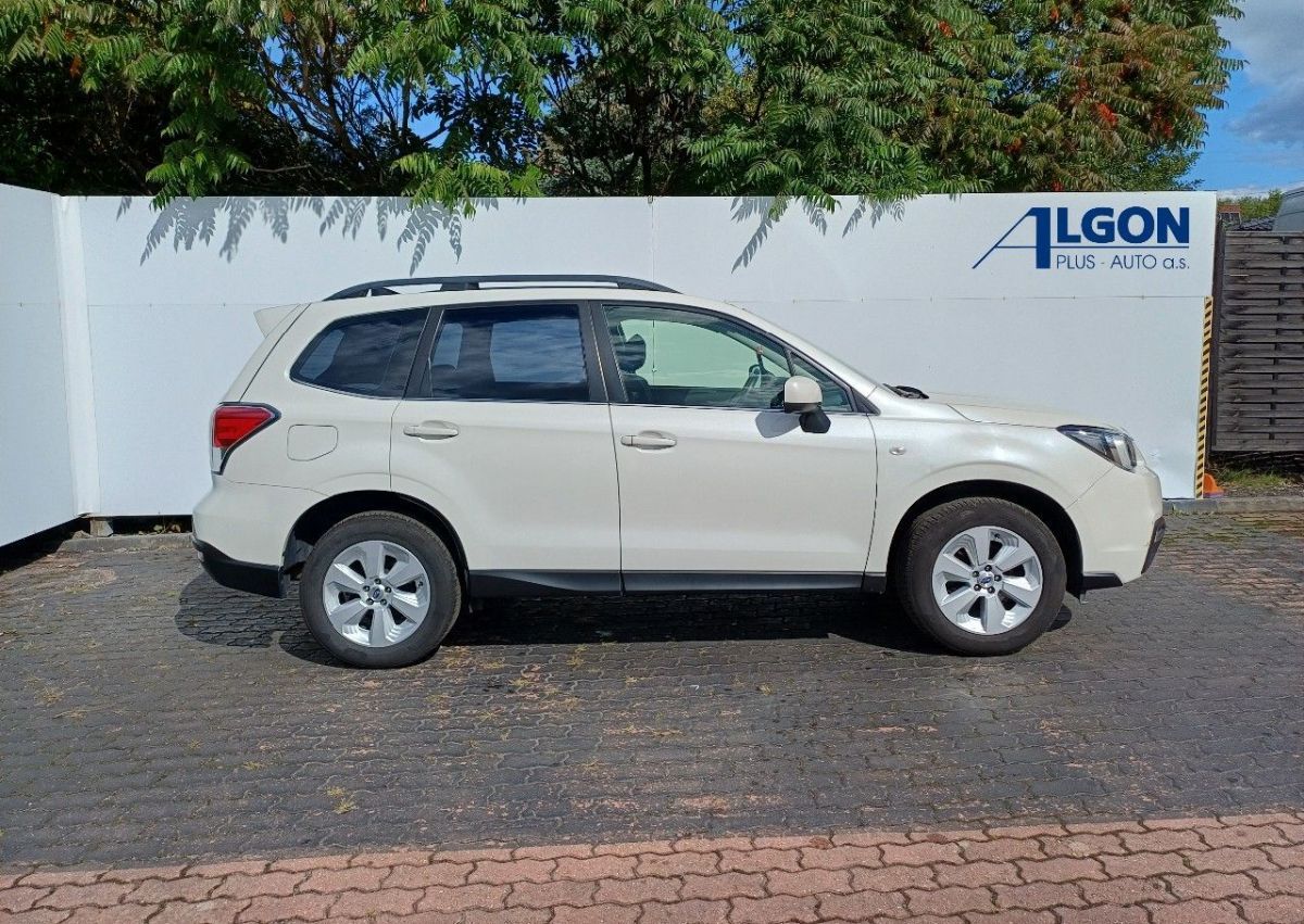 Subaru Forester, Active 2,0i 110 kW 6MT 1. maji - fotka 4