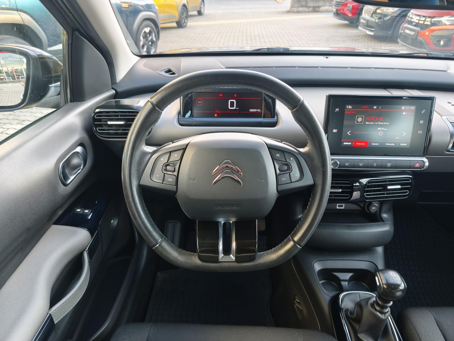 Citroën C4 Cactus, 2020 ČR 1.2 PT 81kW 1.MAJITEL - fotka 6