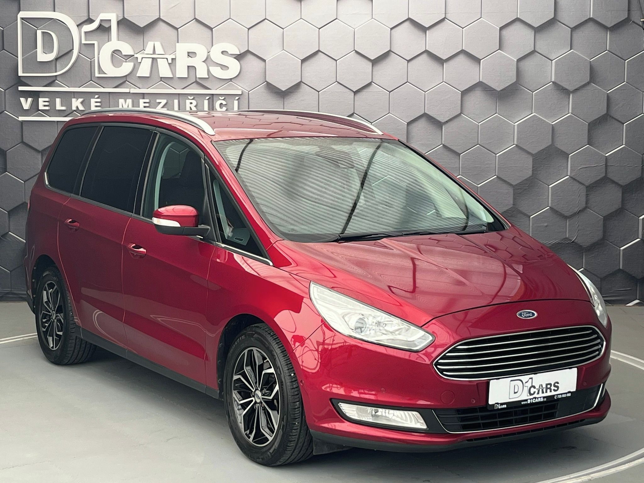 Ford Galaxy, 2,0 TDCi Titanium 132kw manuál - fotka 6