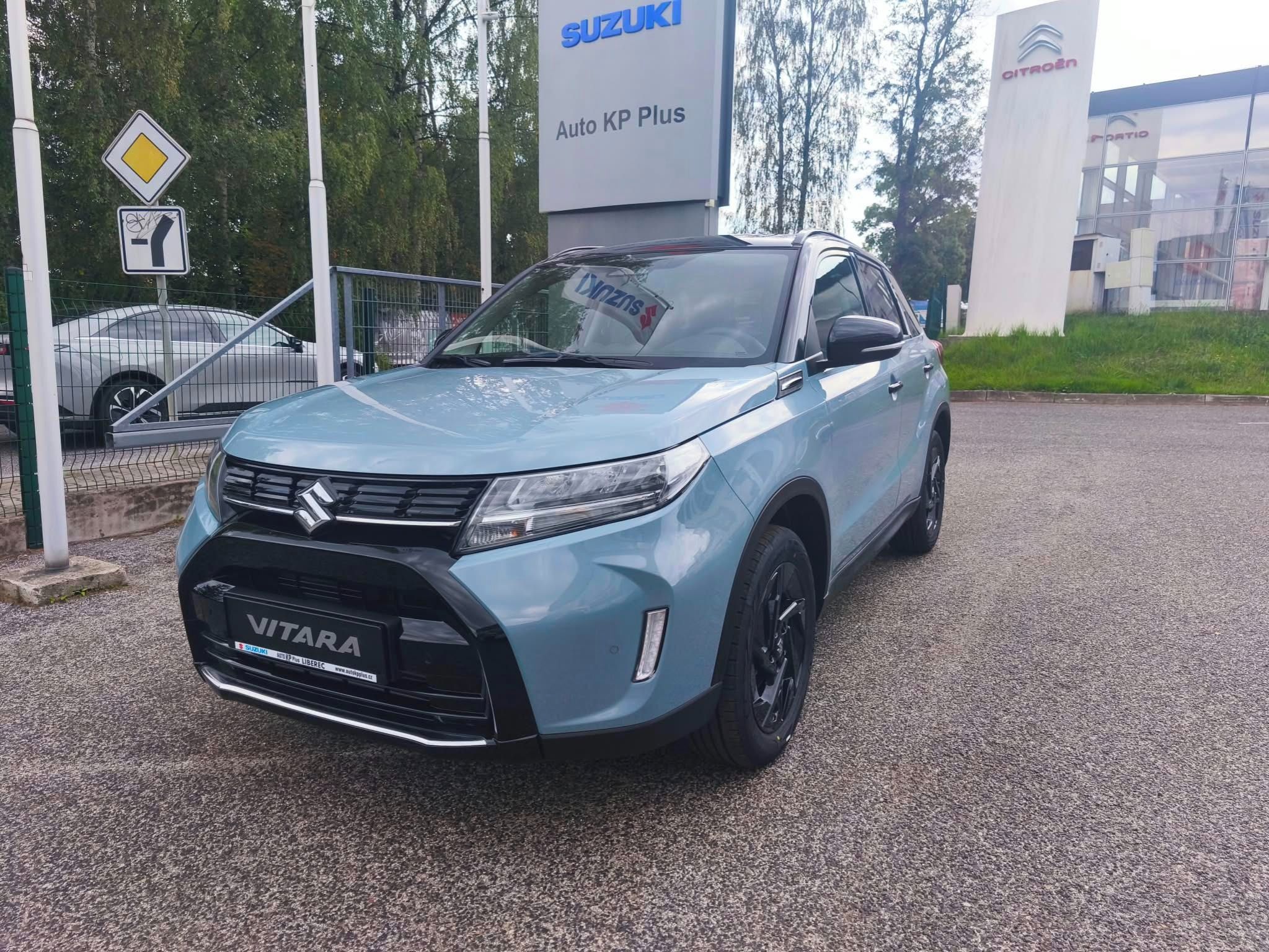 Suzuki Vitara, 1,4 BLACK EDITION+ZK - fotka 2