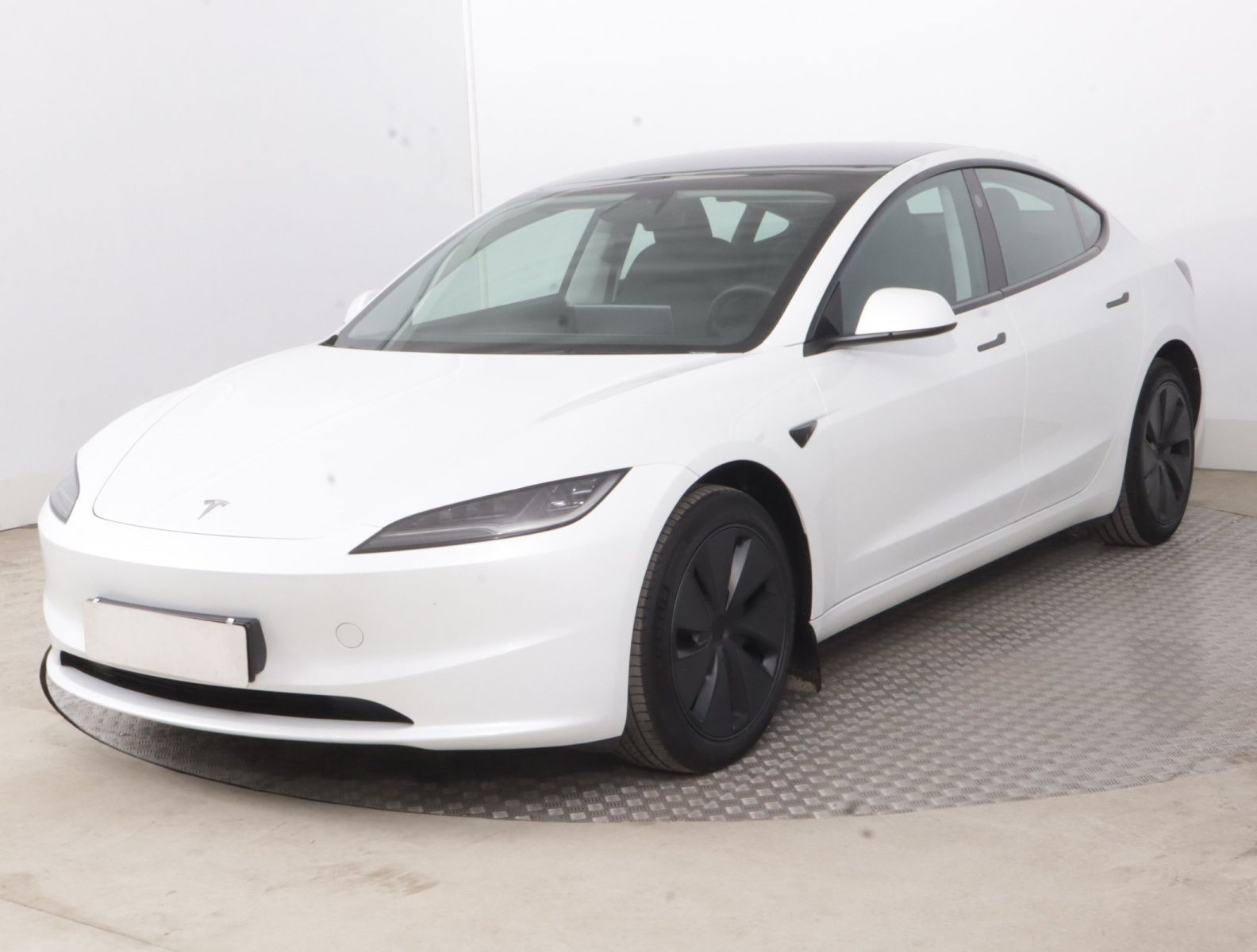 Tesla Model 3, Standard LFP 64kWh, SoH 96% - fotka 3