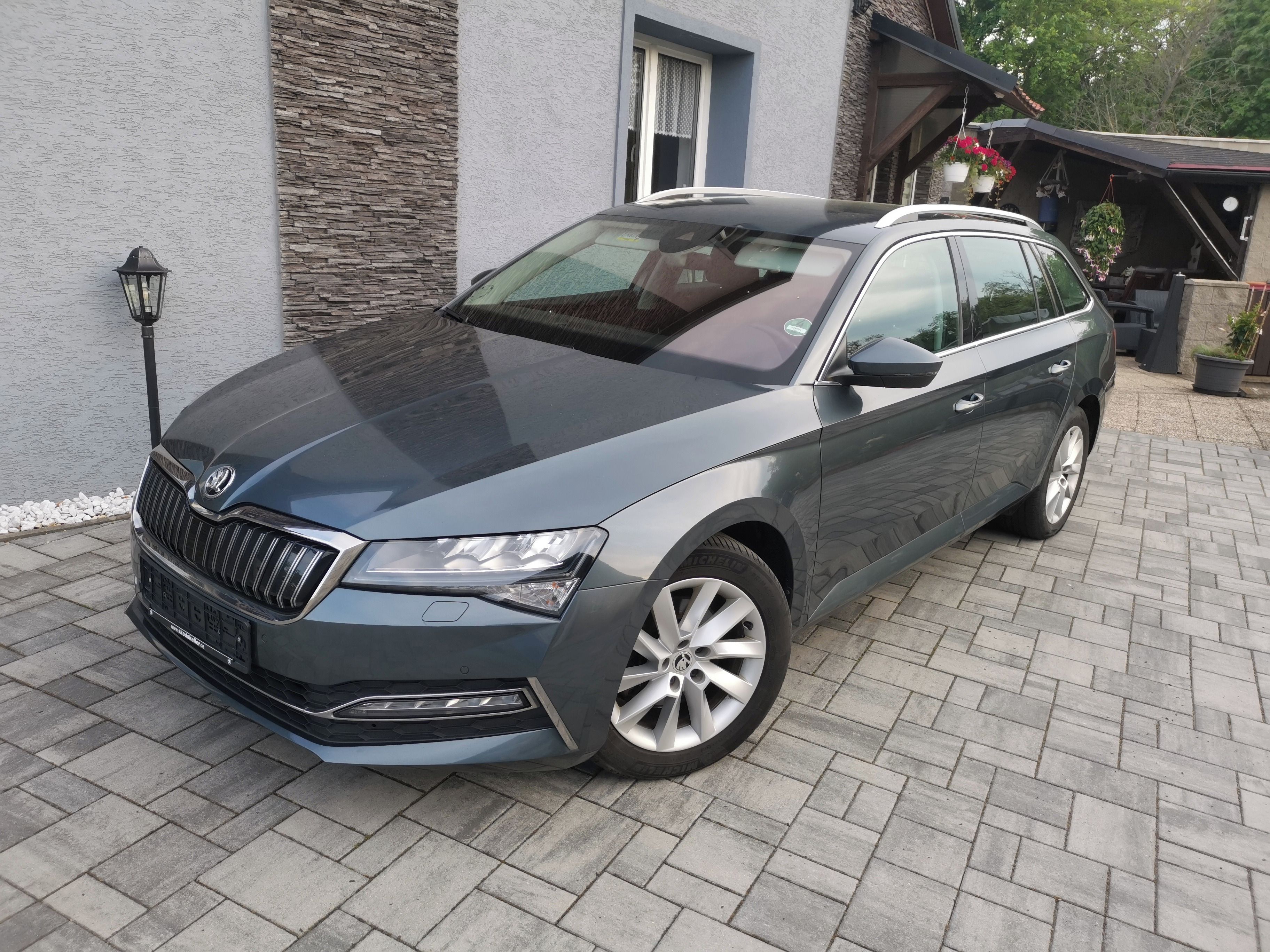 Škoda Superb, Škoda Superb iV Combi 1.4 TSI