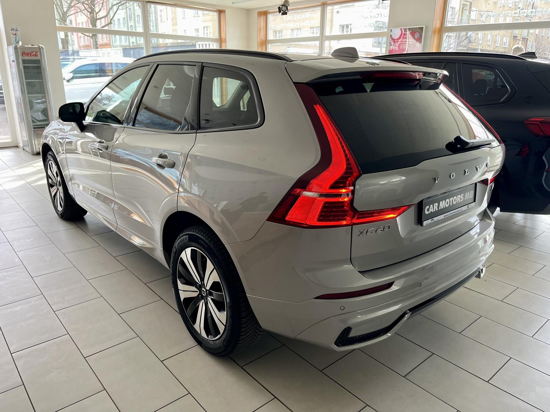 Volvo XC60, T6 AWD Recharge Inscripion - fotka 6