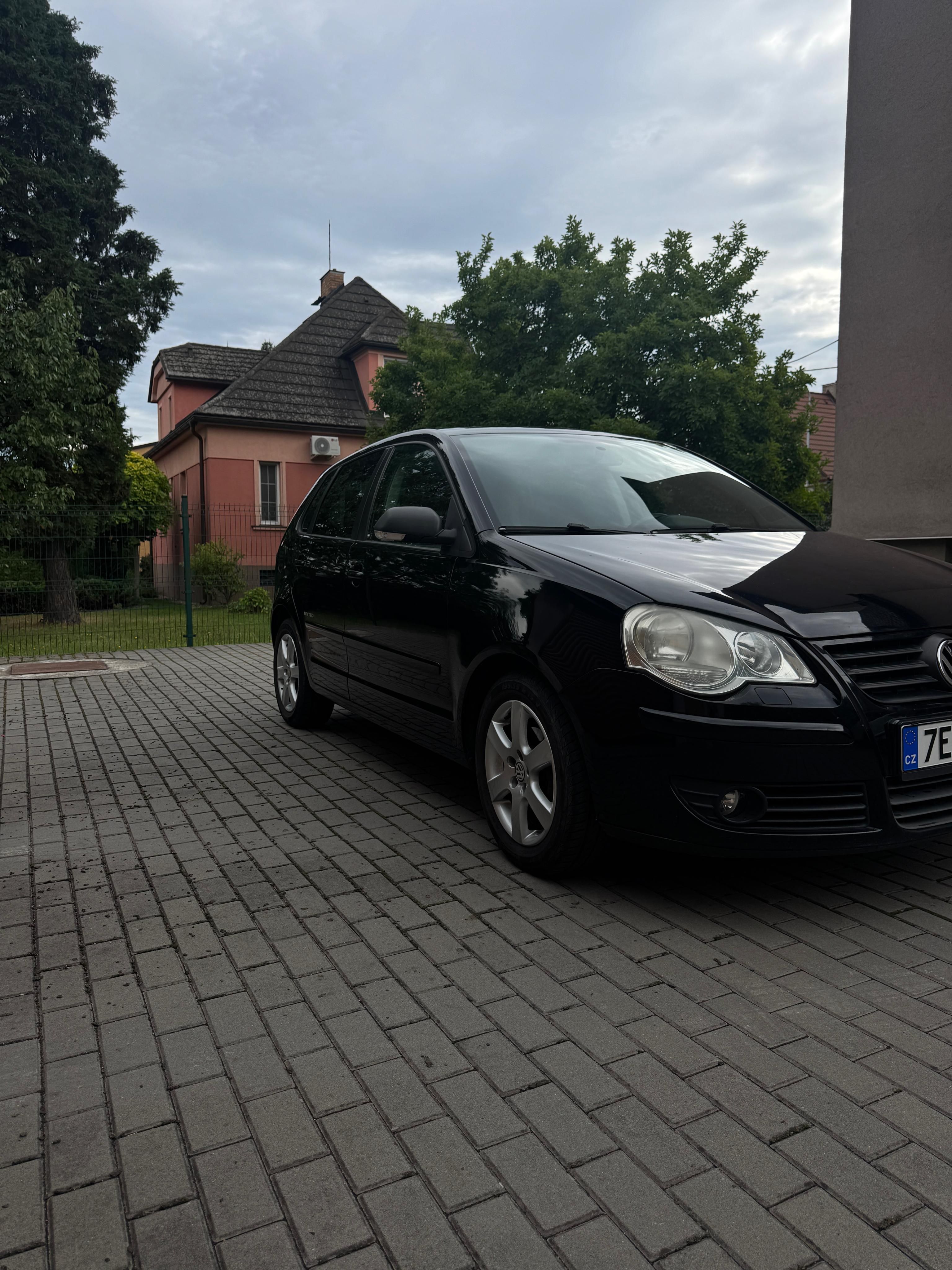 Volkswagen Polo, 1.2 htp 51kw, výhřev, temp. - fotka 6