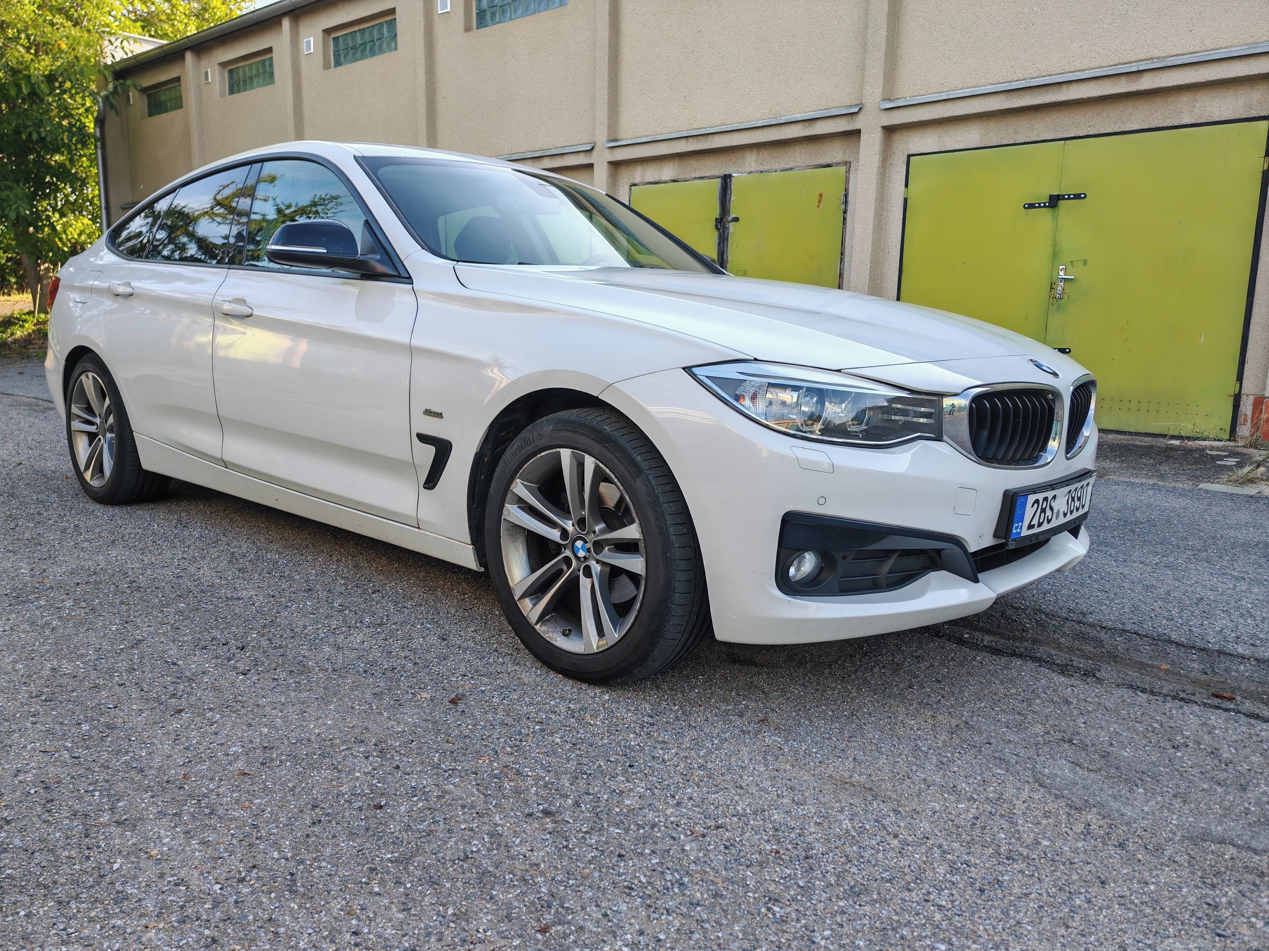 BMW Řada 3 - fotka 4