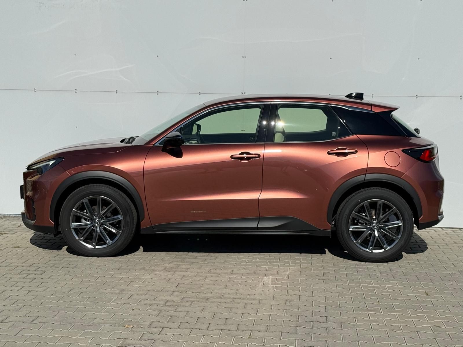 Lexus LBX, 1.5 HSD e-CVT Elegant Tech - fotka 3