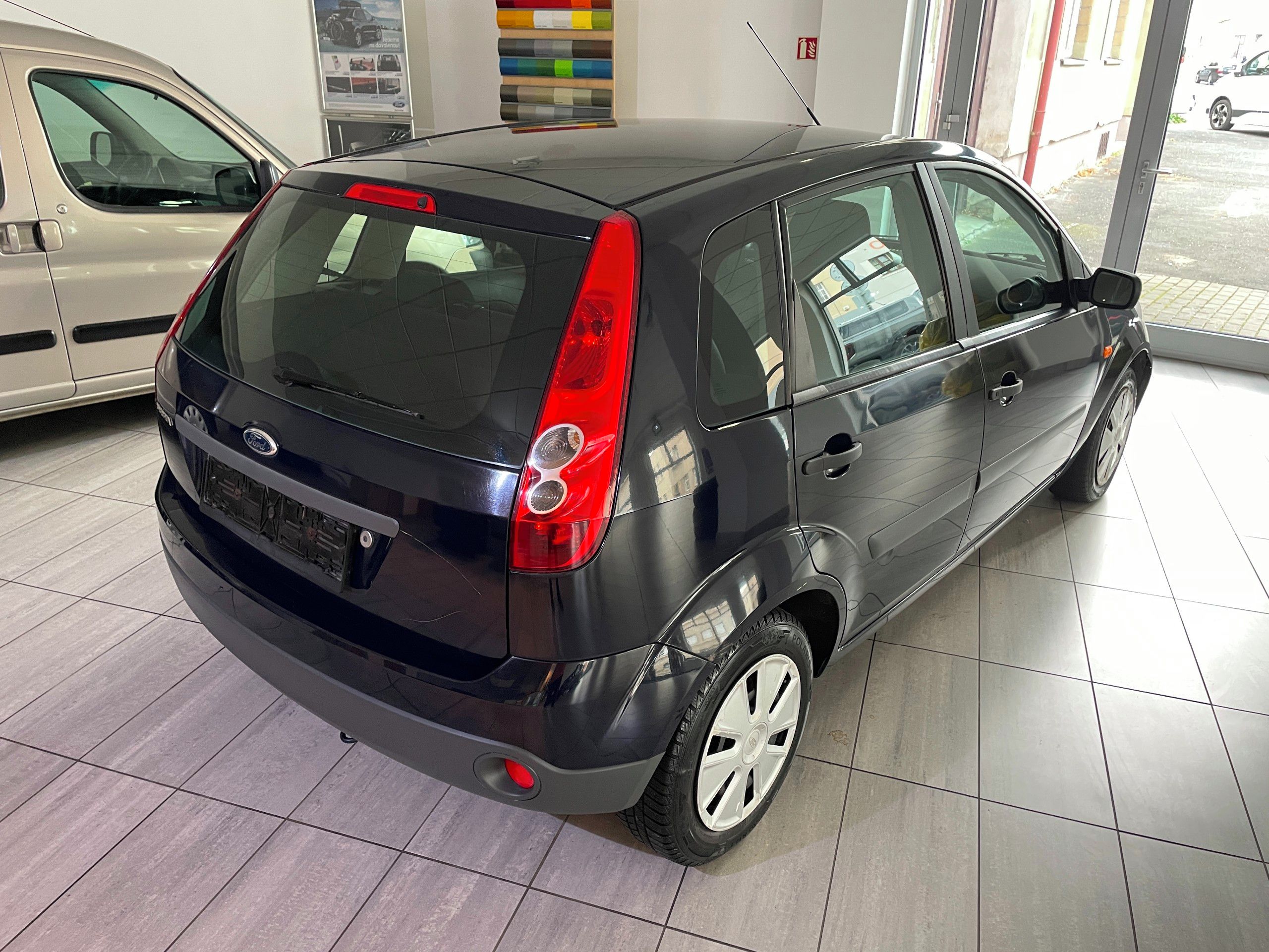 Ford Fiesta, Trend 1.3 Duratec 44kW - fotka 5