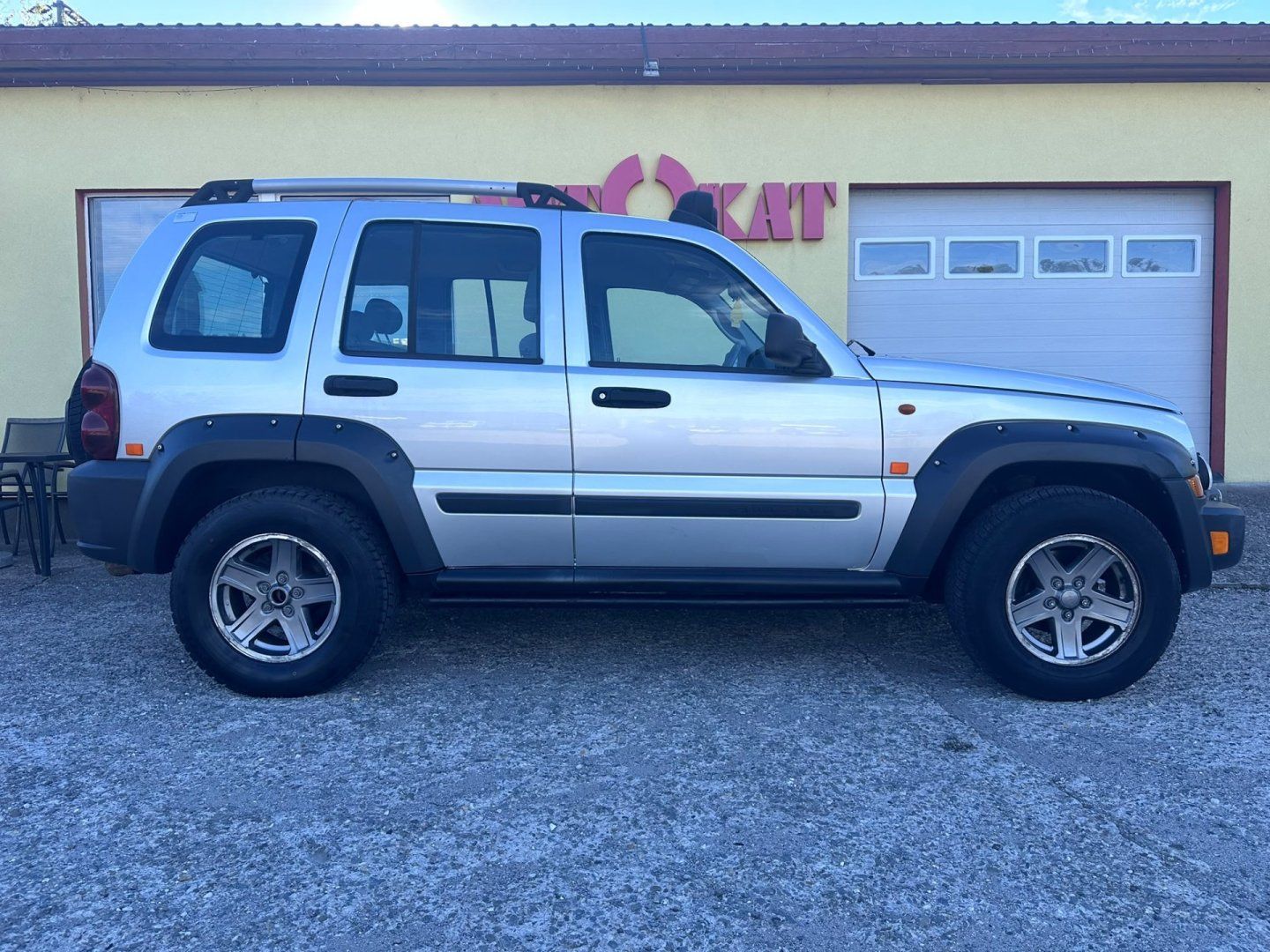 Jeep Cherokee, Renegade 3.7i 4x4/Tažné - fotka 2