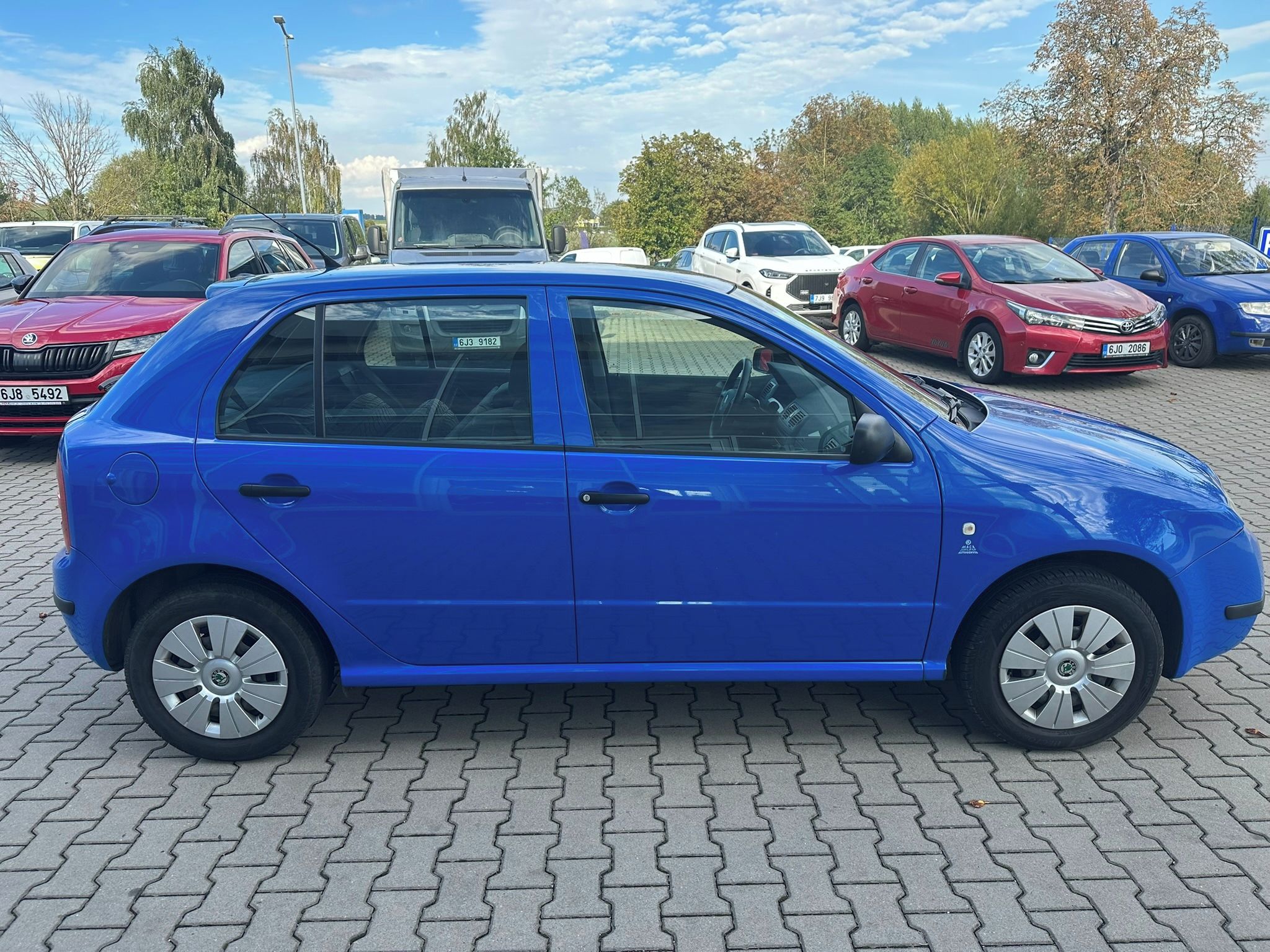 Škoda Fabia, 1,2 HTP 40kW  2 sady pneu - fotka 6