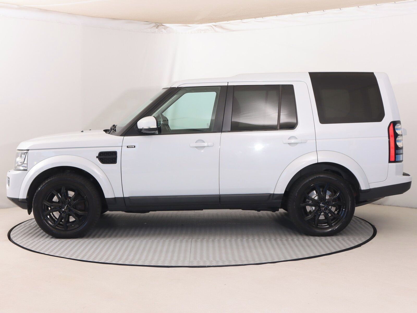 Land Rover Discovery, 3.0 TDV6, 4X4, Automat - fotka 3