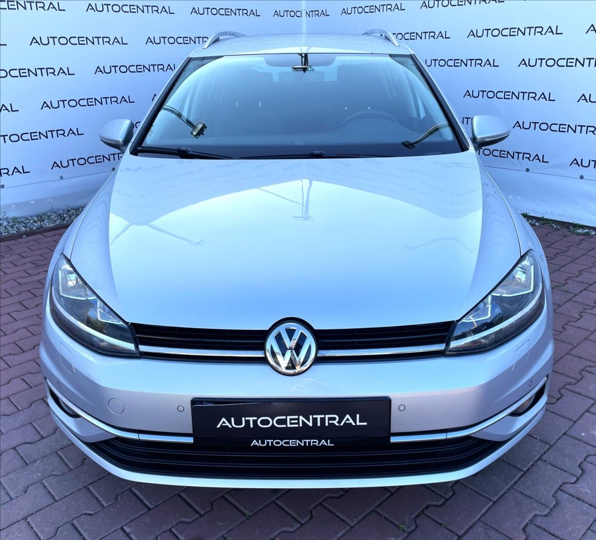 Volkswagen Golf, 1,6 TDi,JOIN,85kw,po servisu - fotka 2