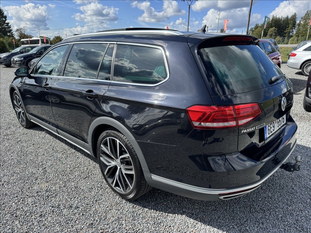 Volkswagen Passat, 2,0   TDI 140KW ALLTRACK MATRI - fotka 5