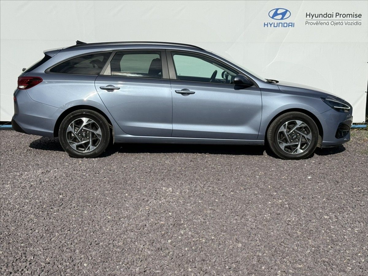 Hyundai i30, 1,5 T-GDI 103kW Family - fotka 4