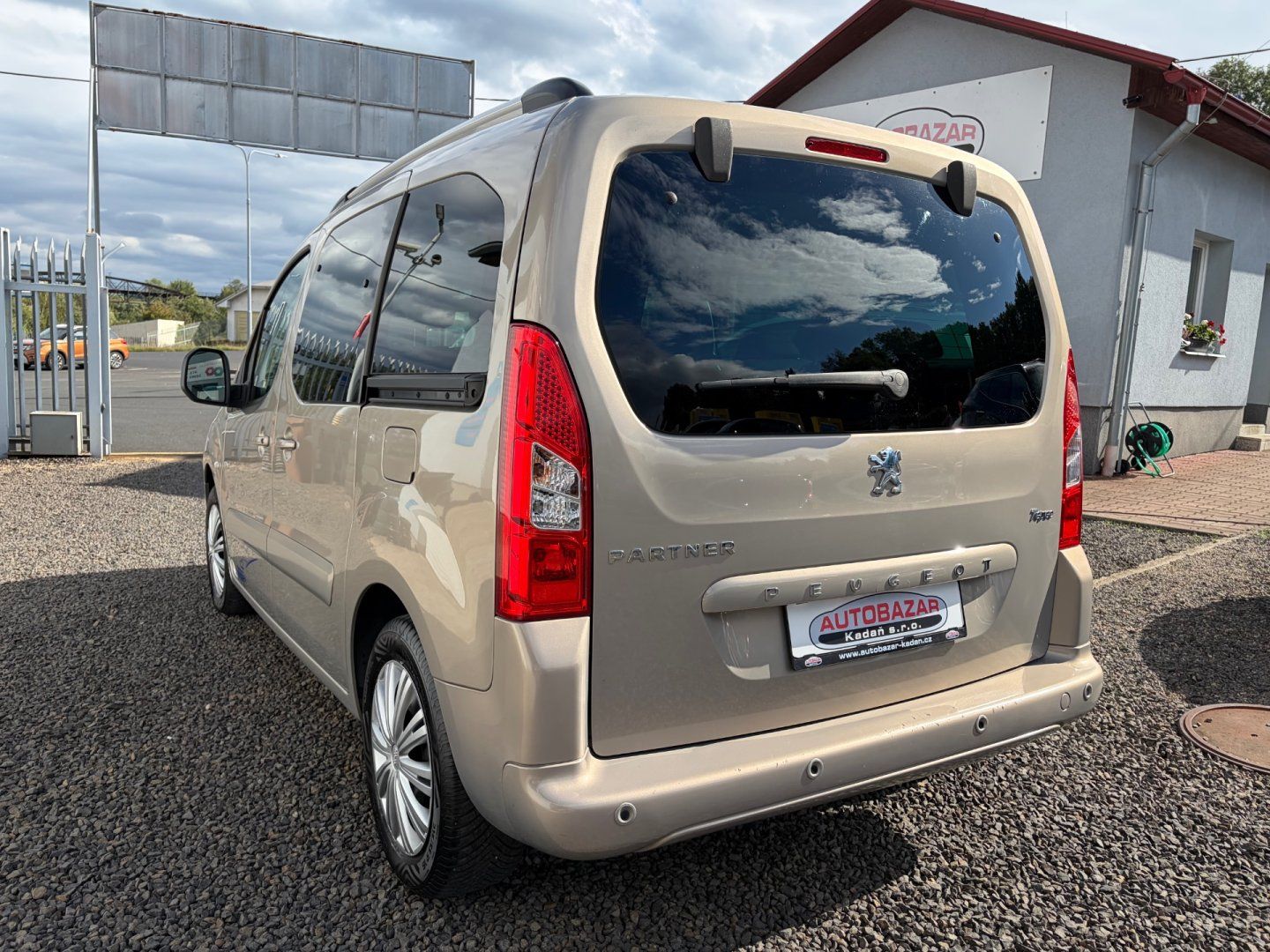Peugeot Partner, 1,6 SERVISKA - fotka 4
