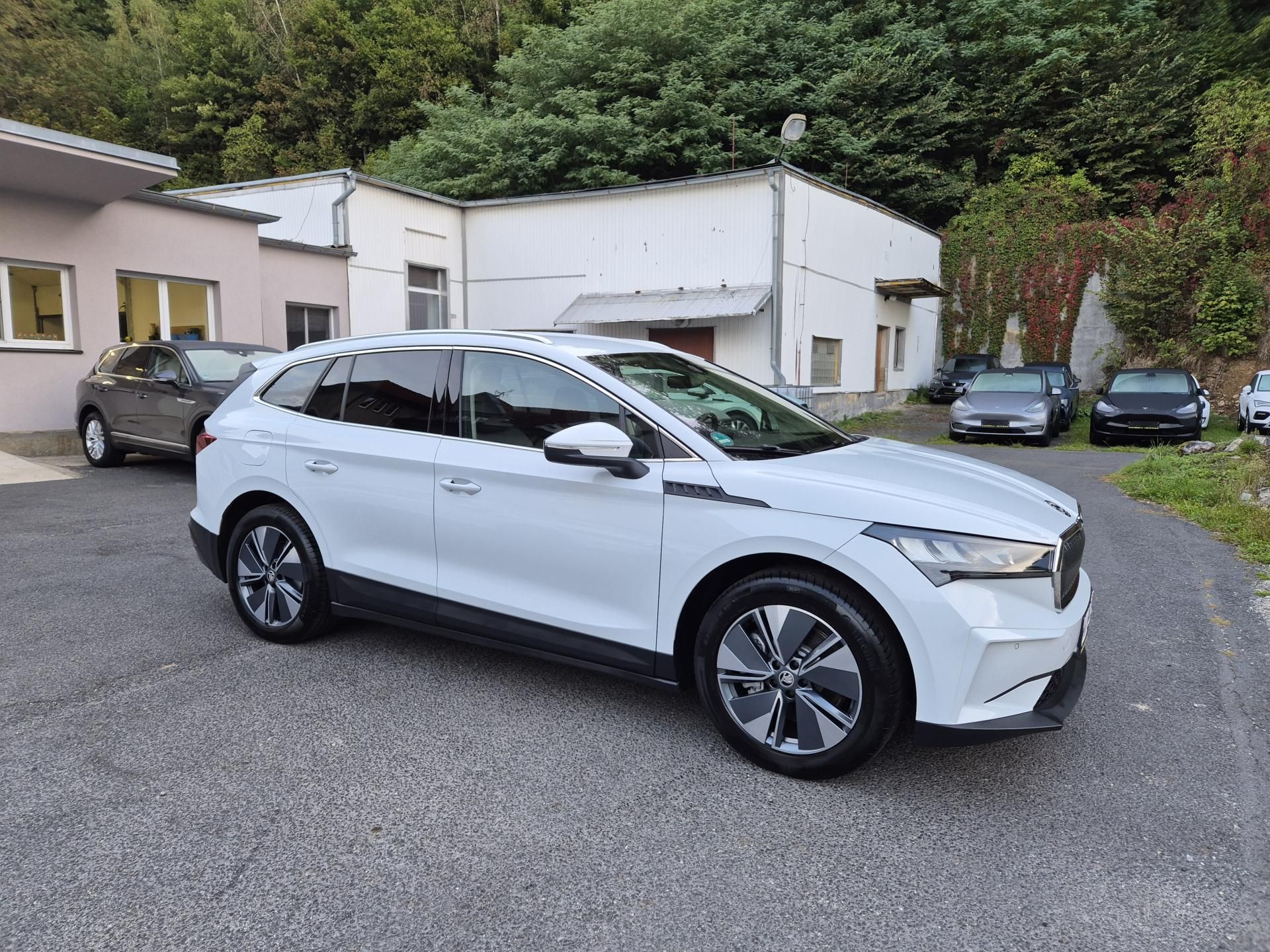 Škoda Enyaq, 150kw, iV80 19ALU TZ SOH 98% - fotka 3