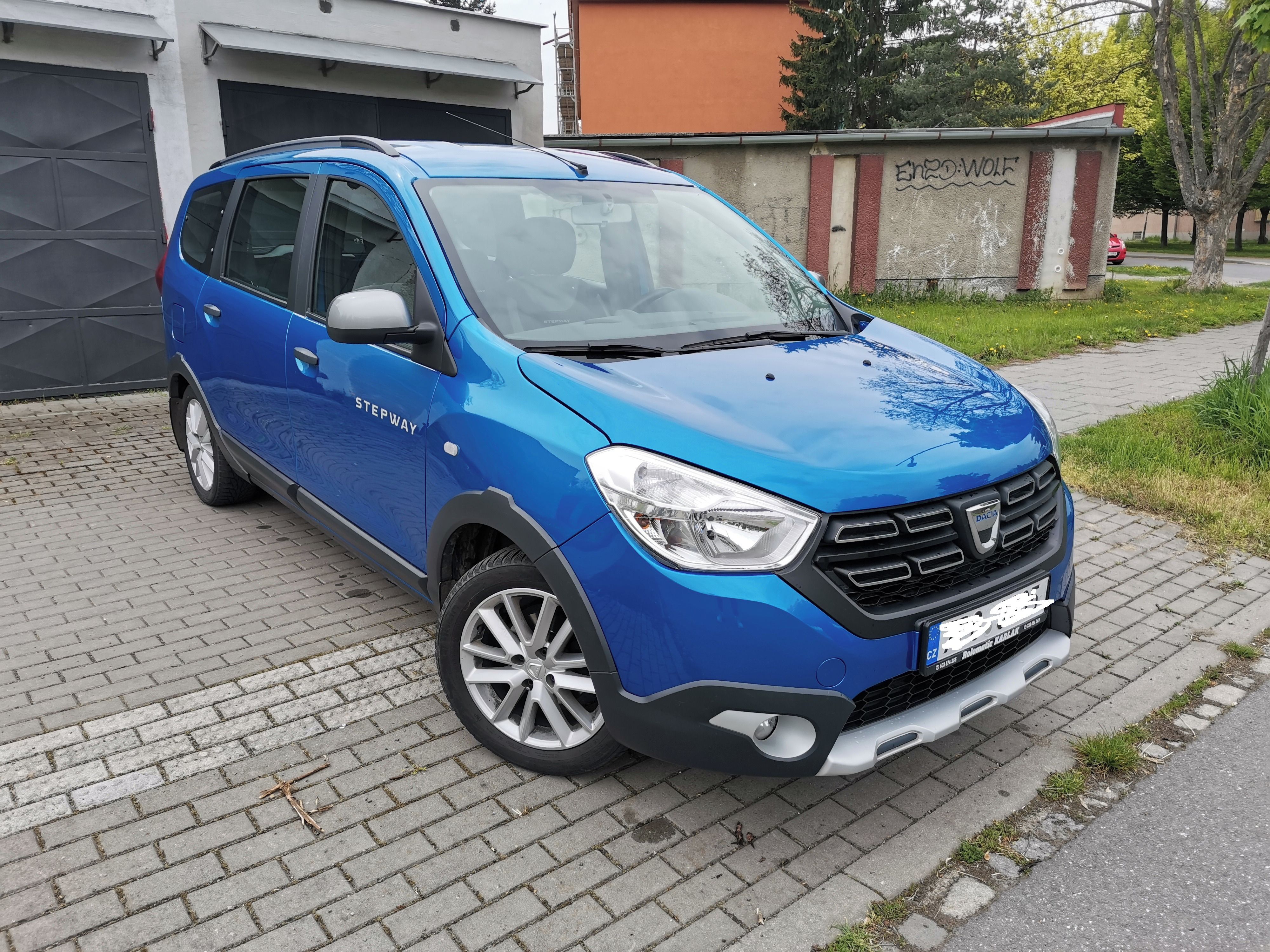 Dacia Lodgy, 1.6i STEPWAY, nebouraná, 7míst