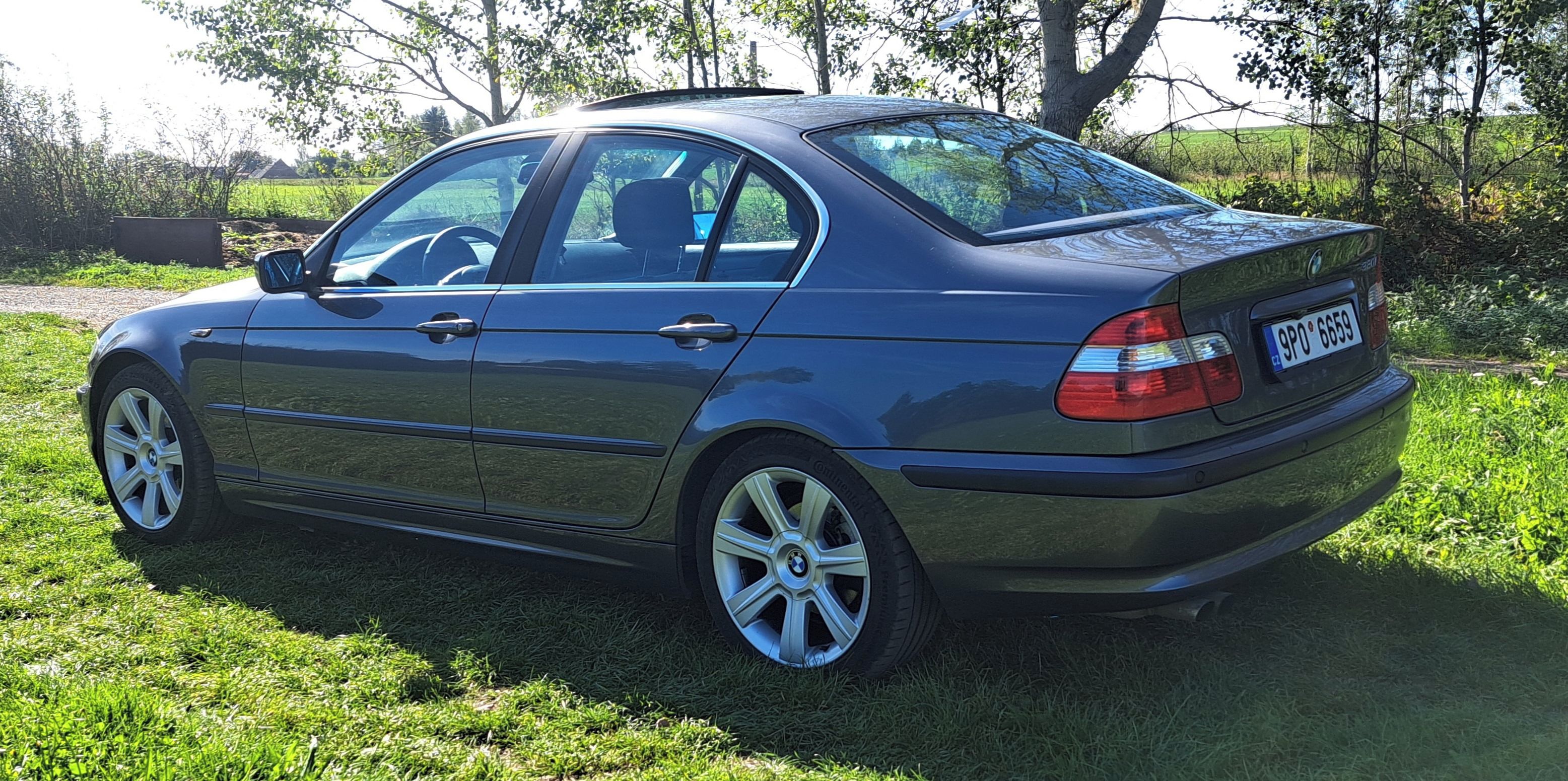 BMW Řada 3, E46 320i - fotka 2
